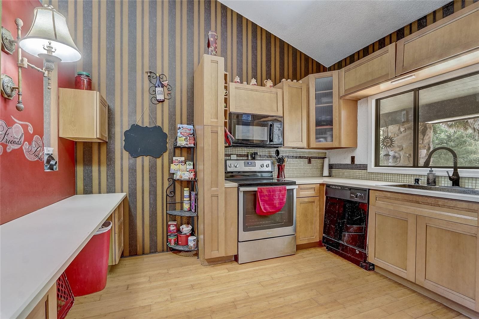 Kitchen angle 1 - 32 NOTTINGHAM WAY, HAINES CITY