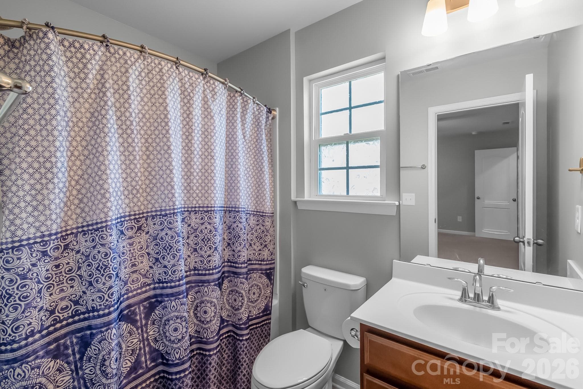 upstairs primary bathroom - 17713 Yarwill Court, Charlotte