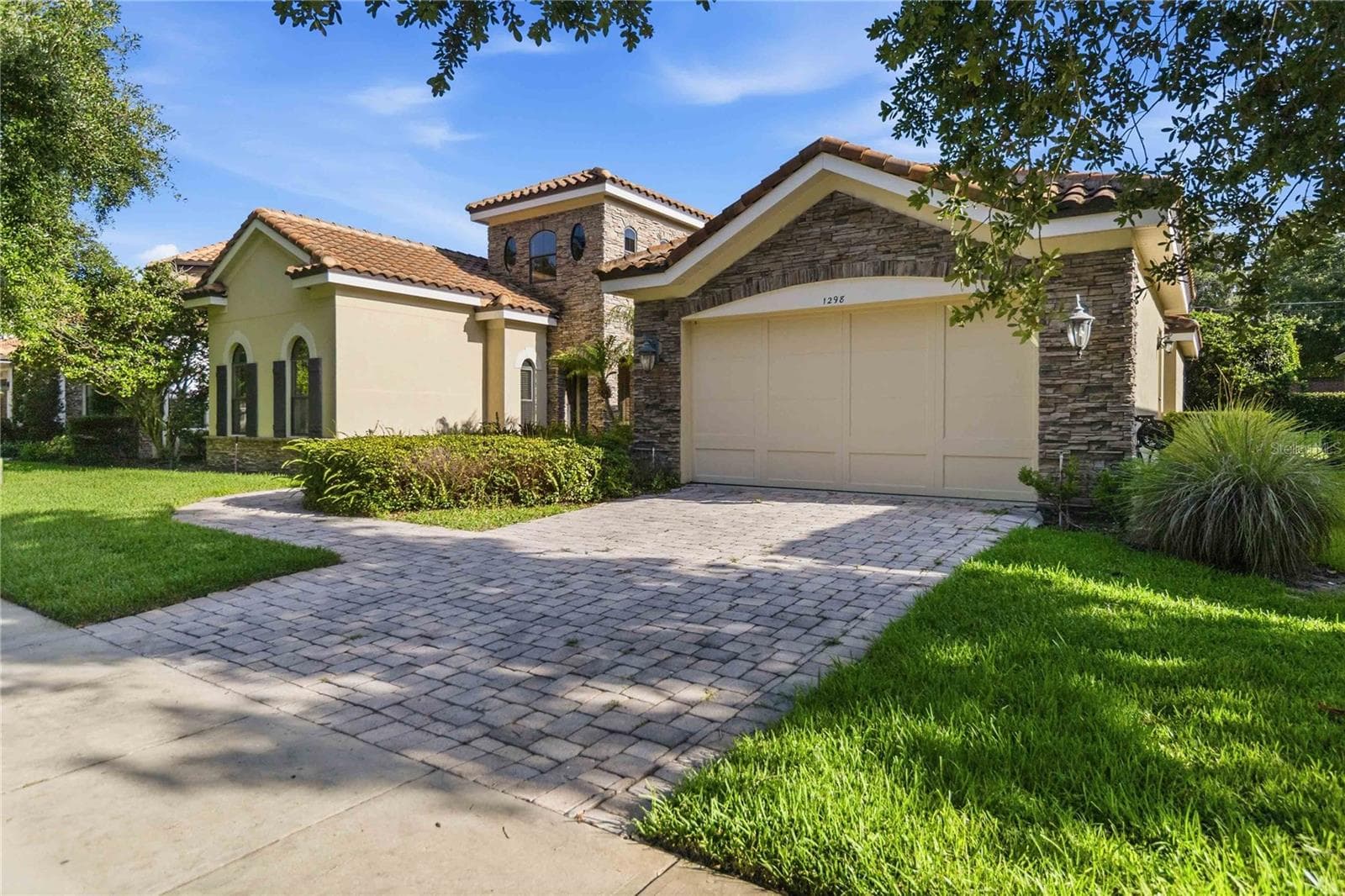 Single Family Residence at 1298 BELLA VISTA CIR, LONGWOOD, photo 5 of 37
