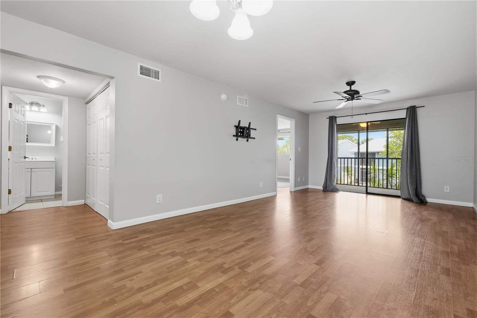 Condominium at 6033 34TH ST W #44, BRADENTON, photo 13 of 54