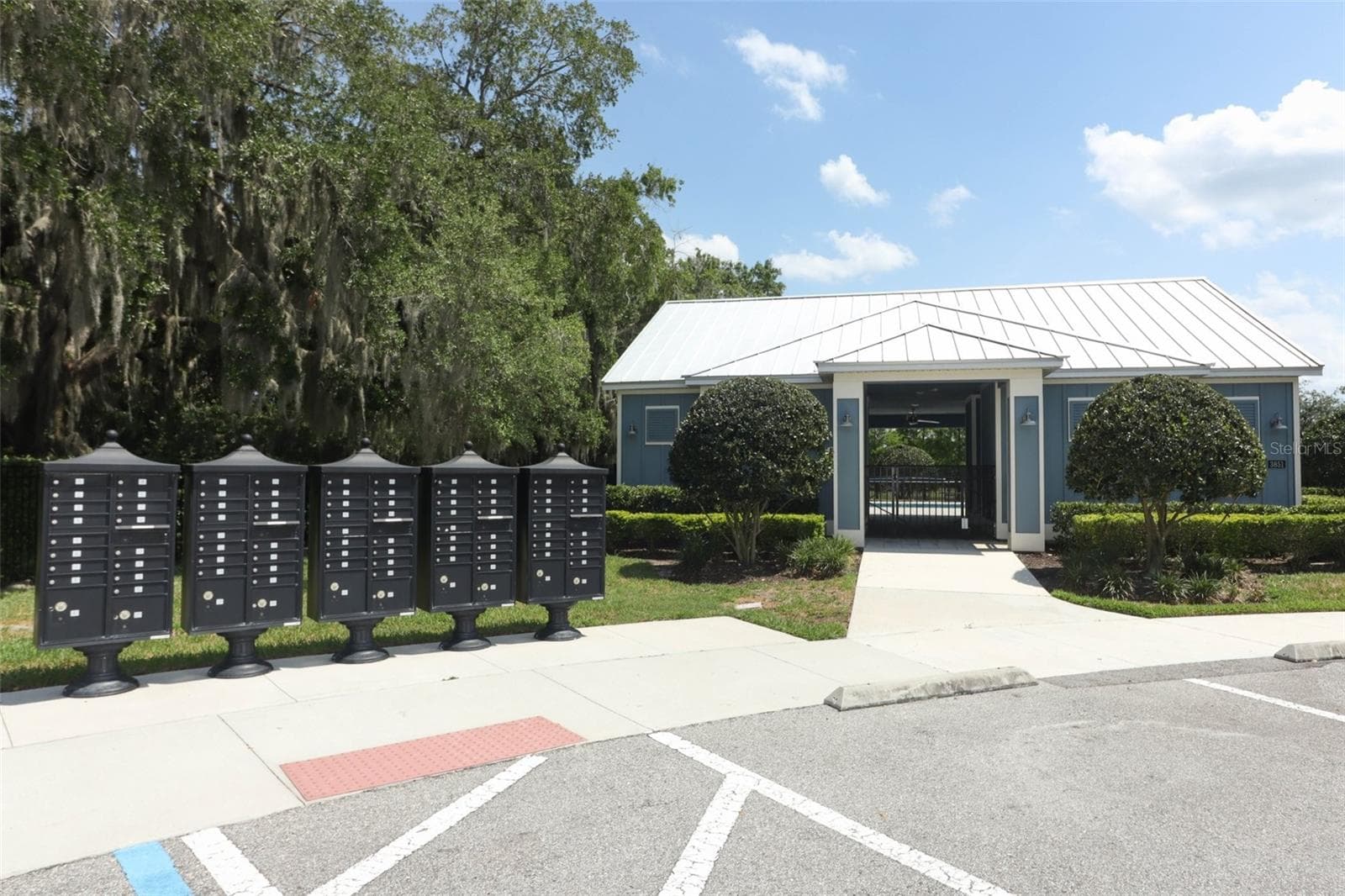 Community Pool / Clubhouse entrance - 3980 LIGHTNING CT, SANFORD
