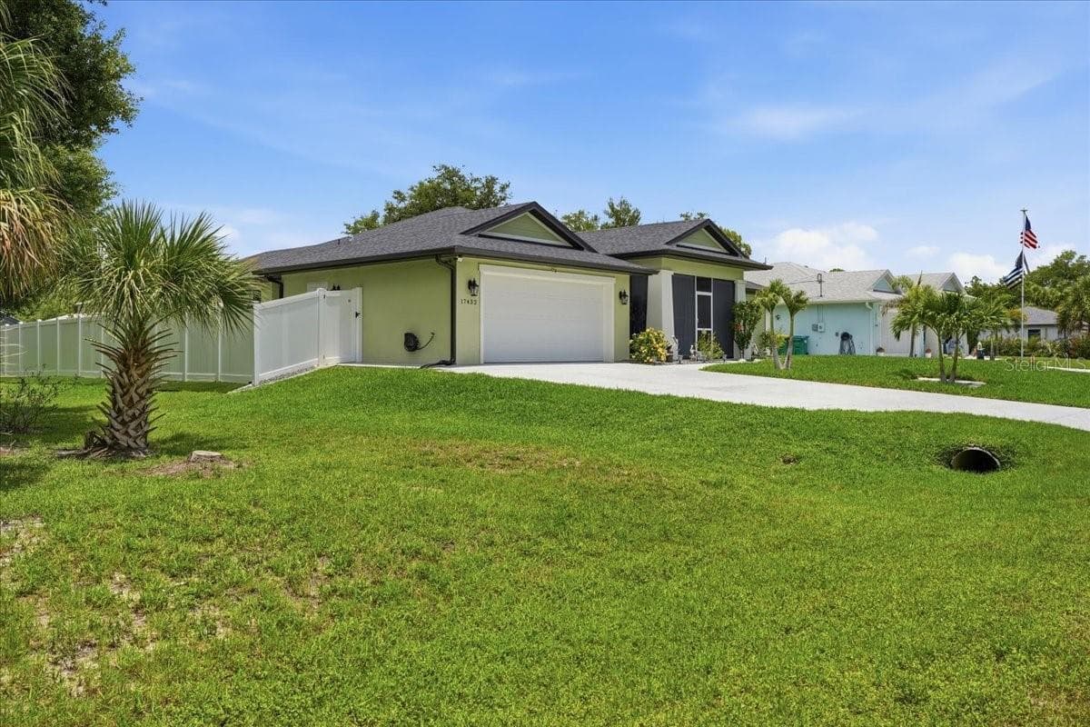 Single Family Residence at 17432 SHIRLEY AVE, PORT CHARLOTTE, photo 4 of 63