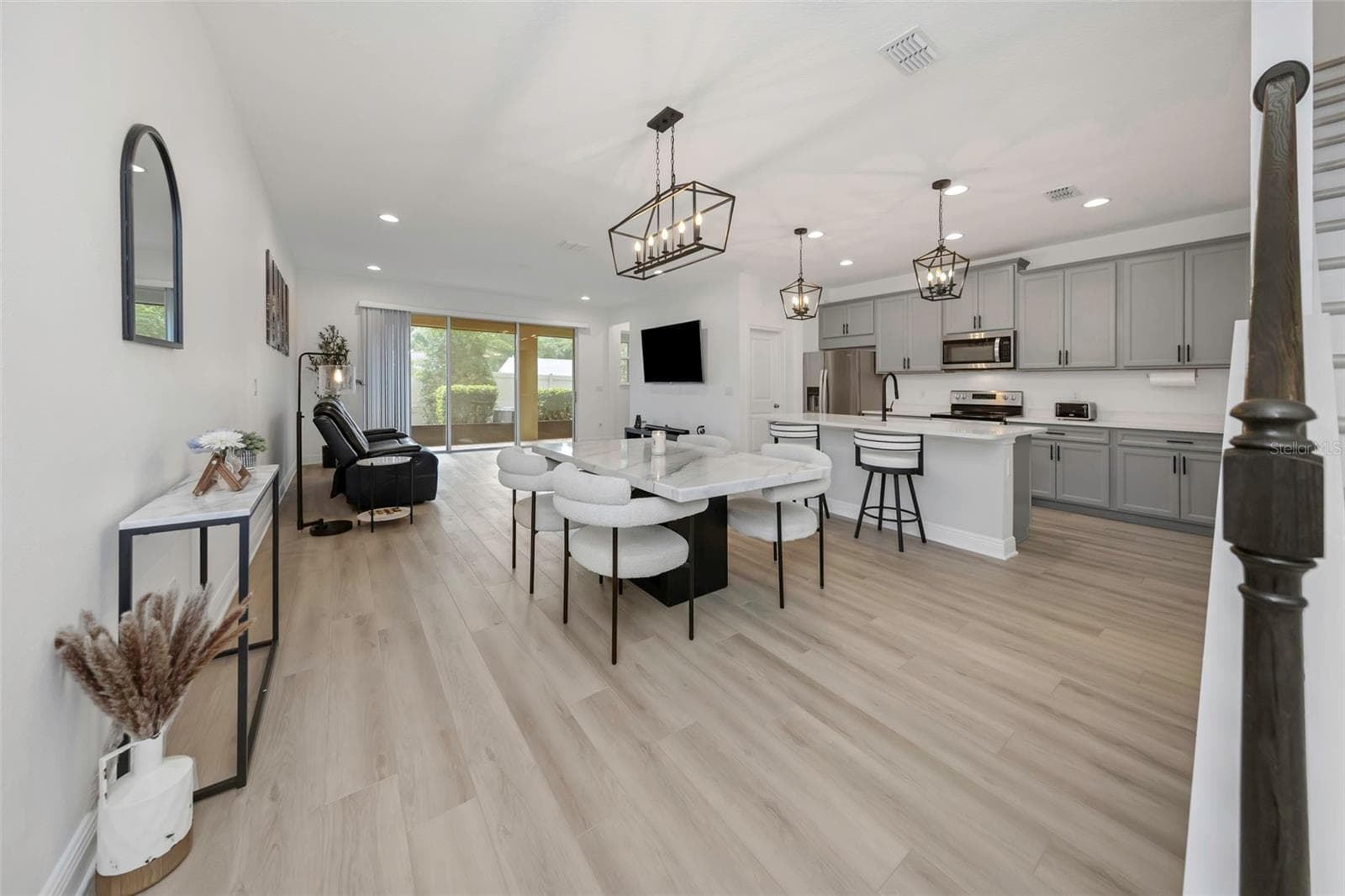 Townhouse at 14203 DAMSELFLY DR, TAMPA, photo 8 of 68