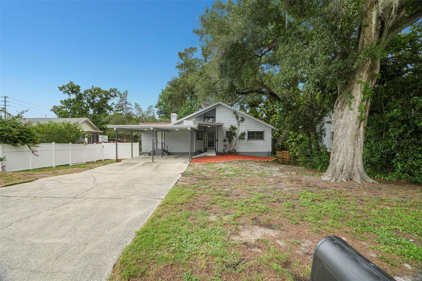Single Family Residence at 210 EDGEWOOD AVE, CLEARWATER, photo 5 of 53