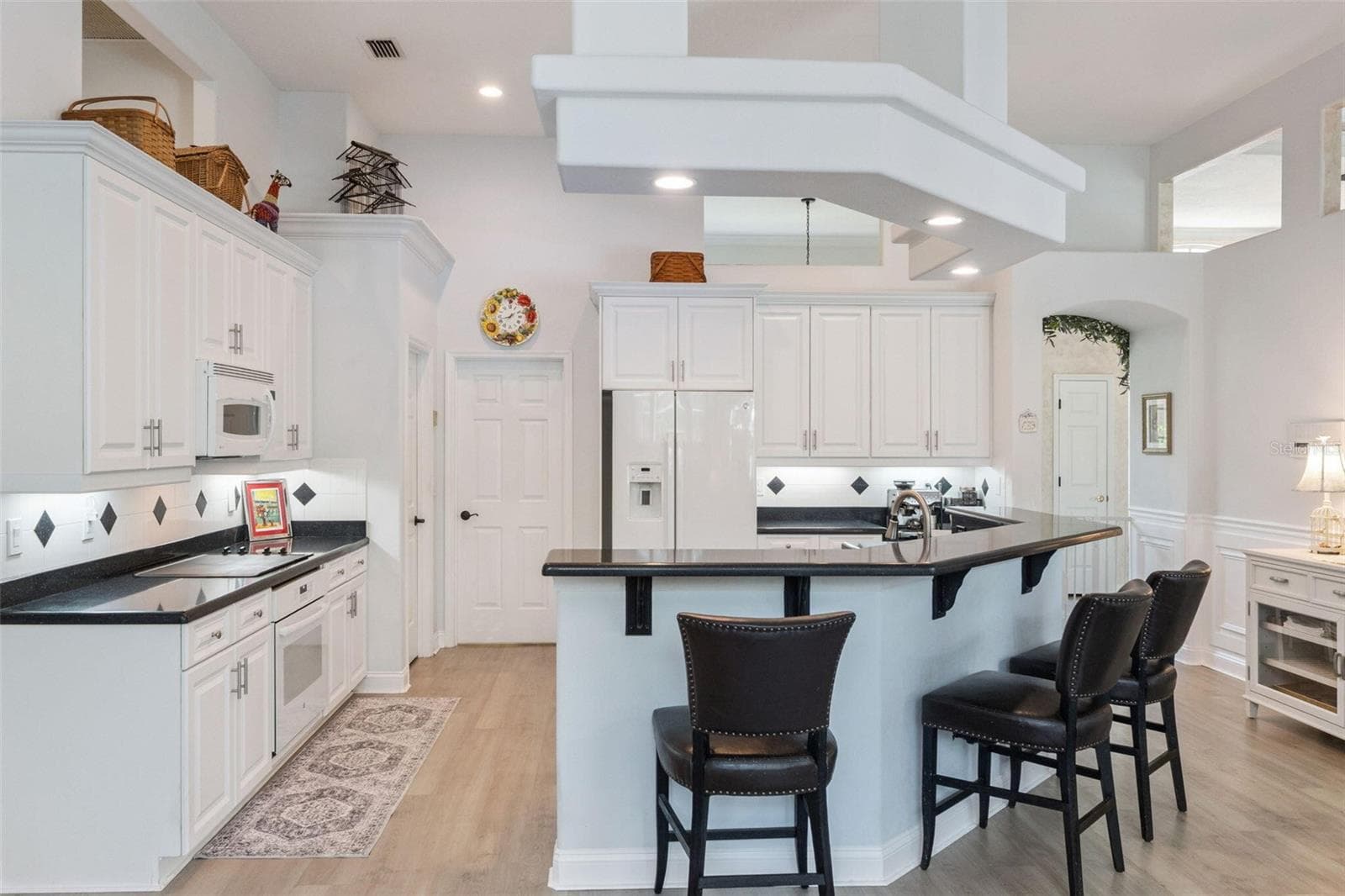 Single Family Residence at 418 WOLDUNN CIR, LAKE MARY, photo 14 of 47