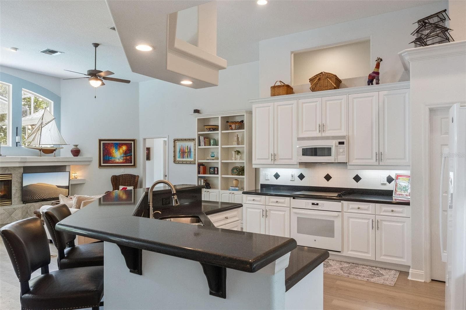 Single Family Residence at 418 WOLDUNN CIR, LAKE MARY, photo 17 of 47