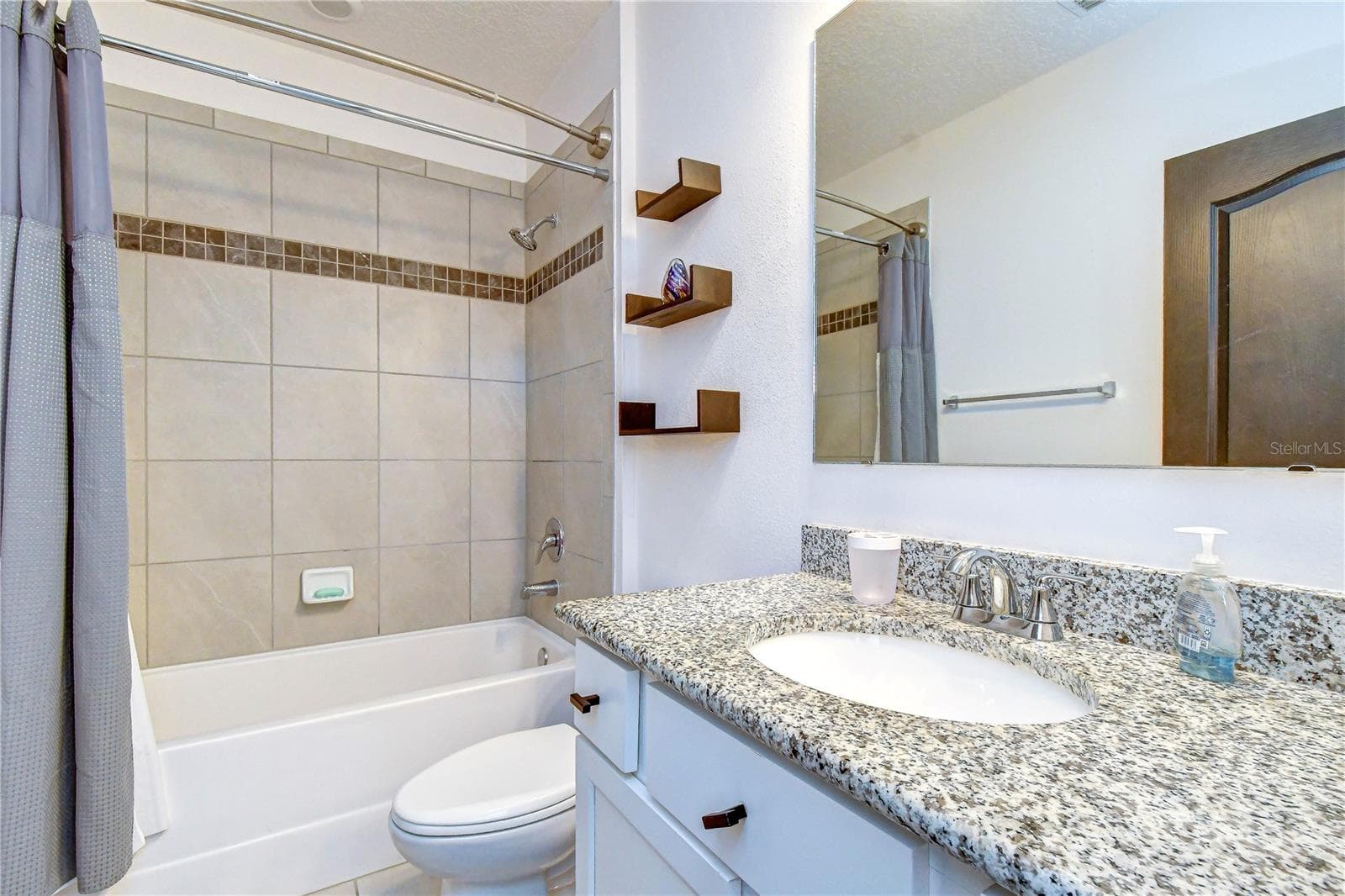 2nd Bathroom - 8325 OLIVE BROOK DR, WESLEY CHAPEL