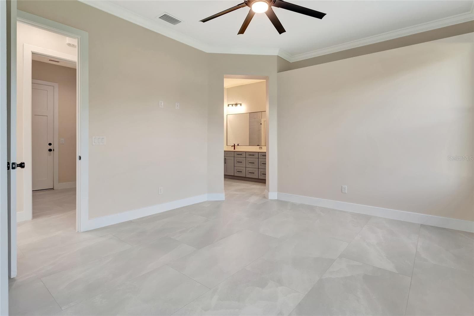 Single Family Residence at 17557 NINTH ST, MONTVERDE, photo 15 of 47