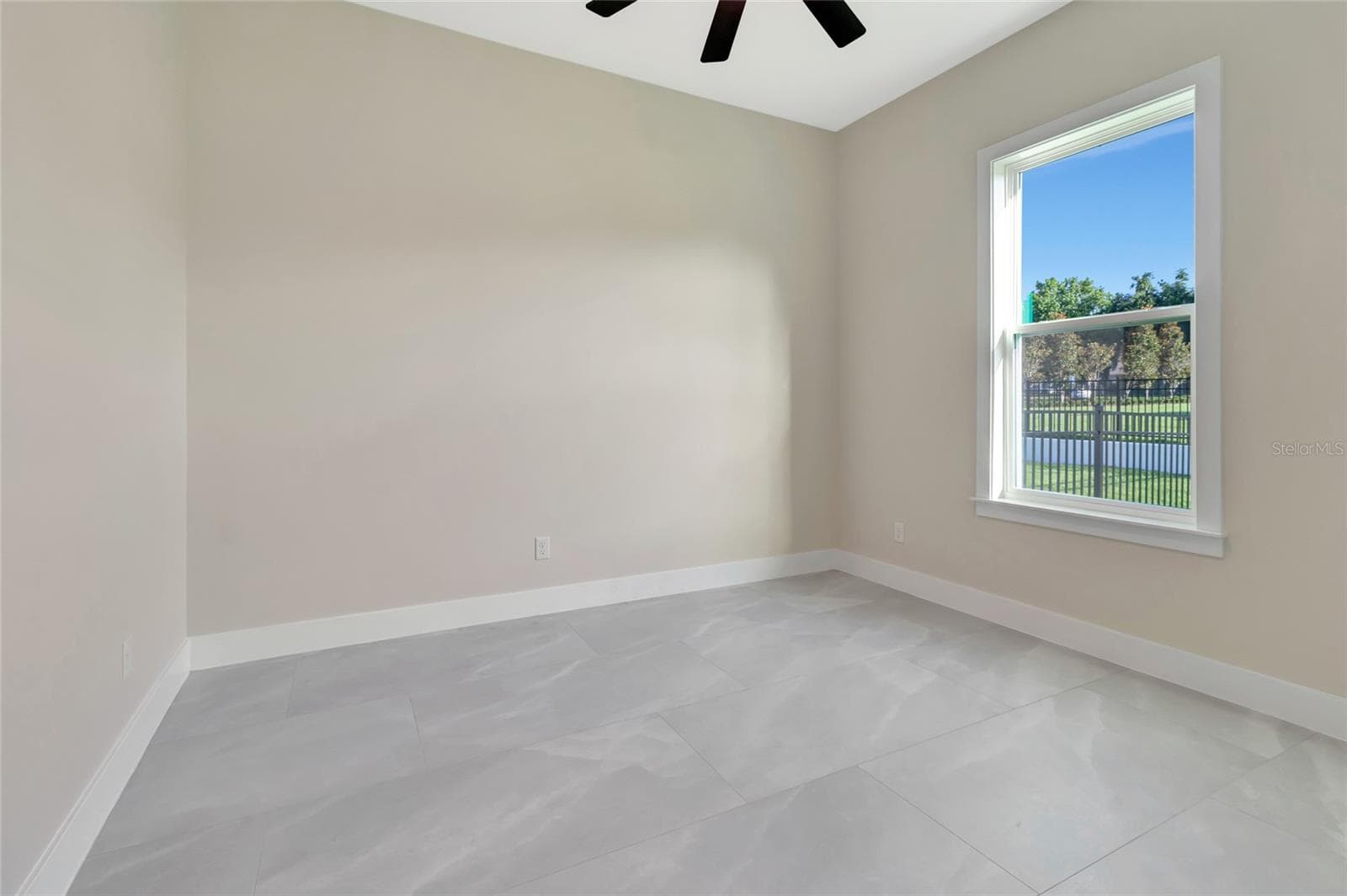 Single Family Residence at 17557 NINTH ST, MONTVERDE, photo 21 of 47
