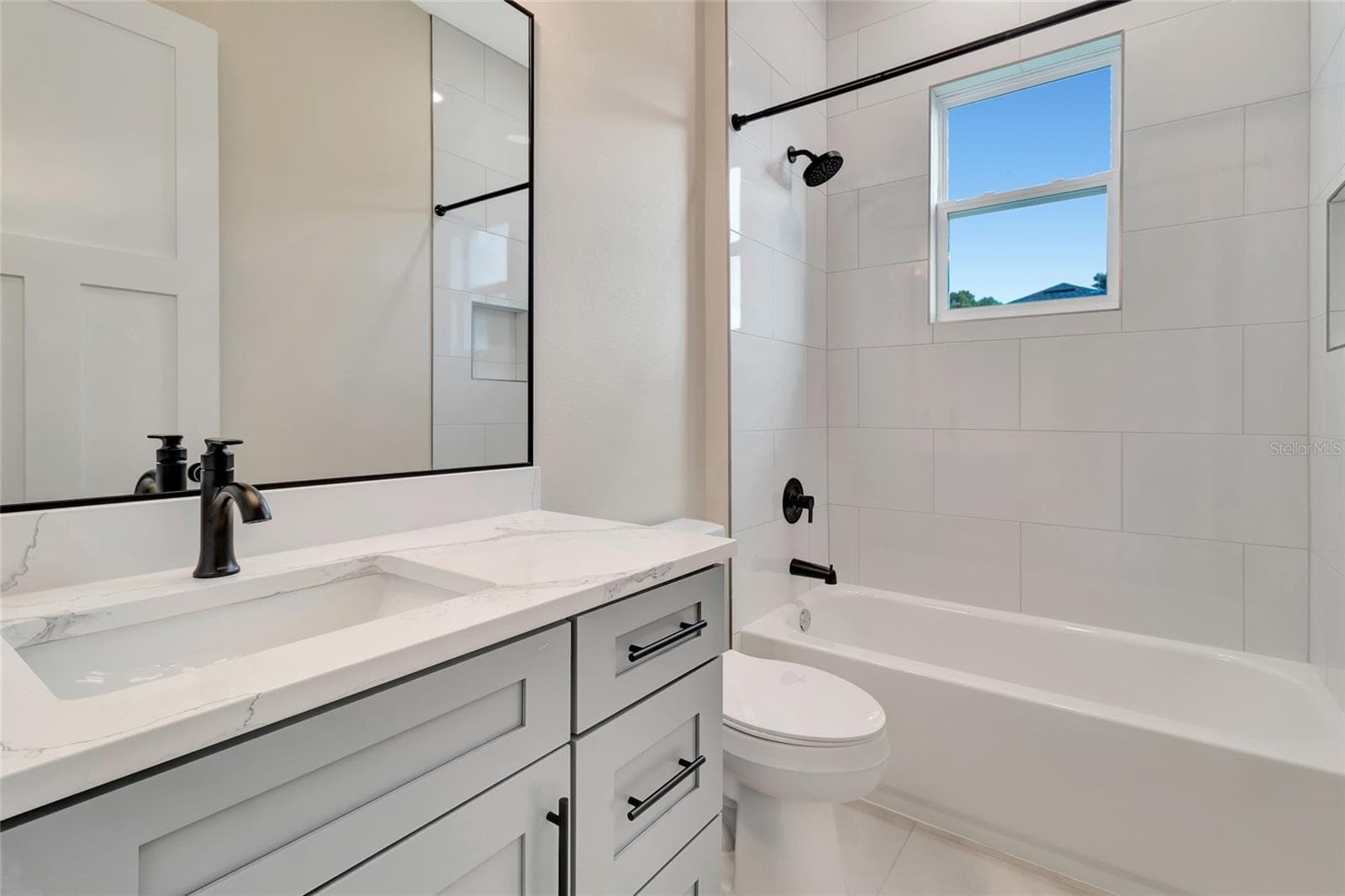 Single Family Residence at 17557 NINTH ST, MONTVERDE, photo 24 of 47