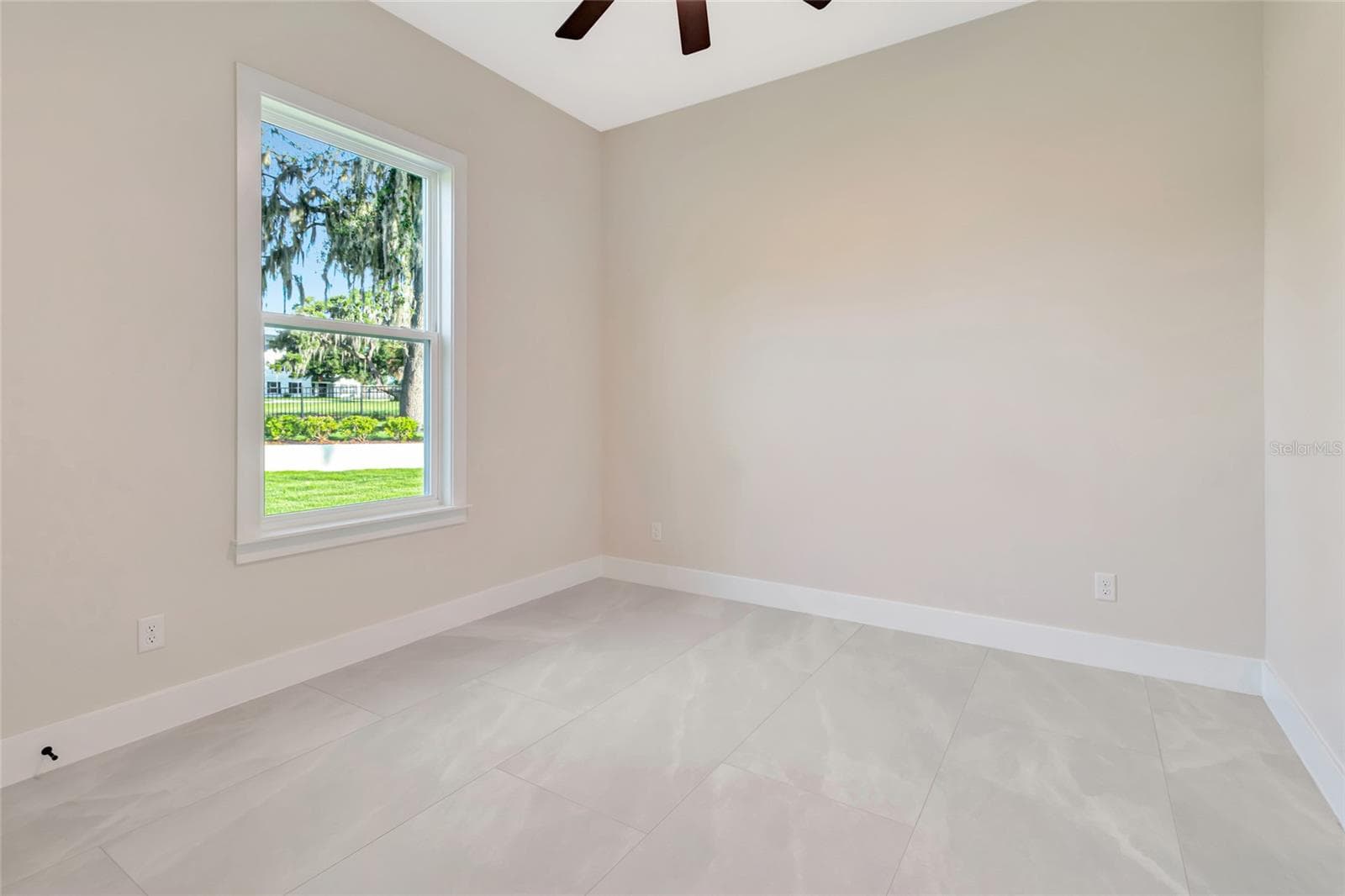 Single Family Residence at 17557 NINTH ST, MONTVERDE, photo 25 of 47