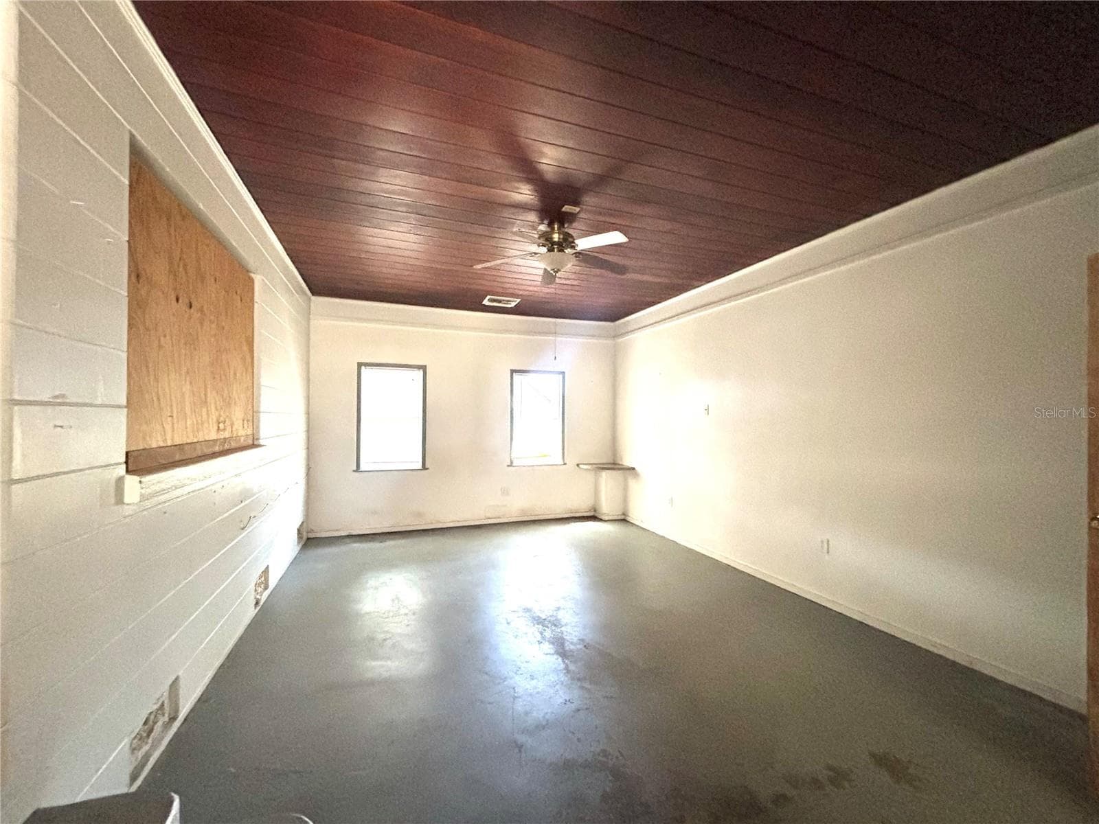 Single Family Residence at 347 S 2ND ST, EAGLE LAKE, photo 16 of 31