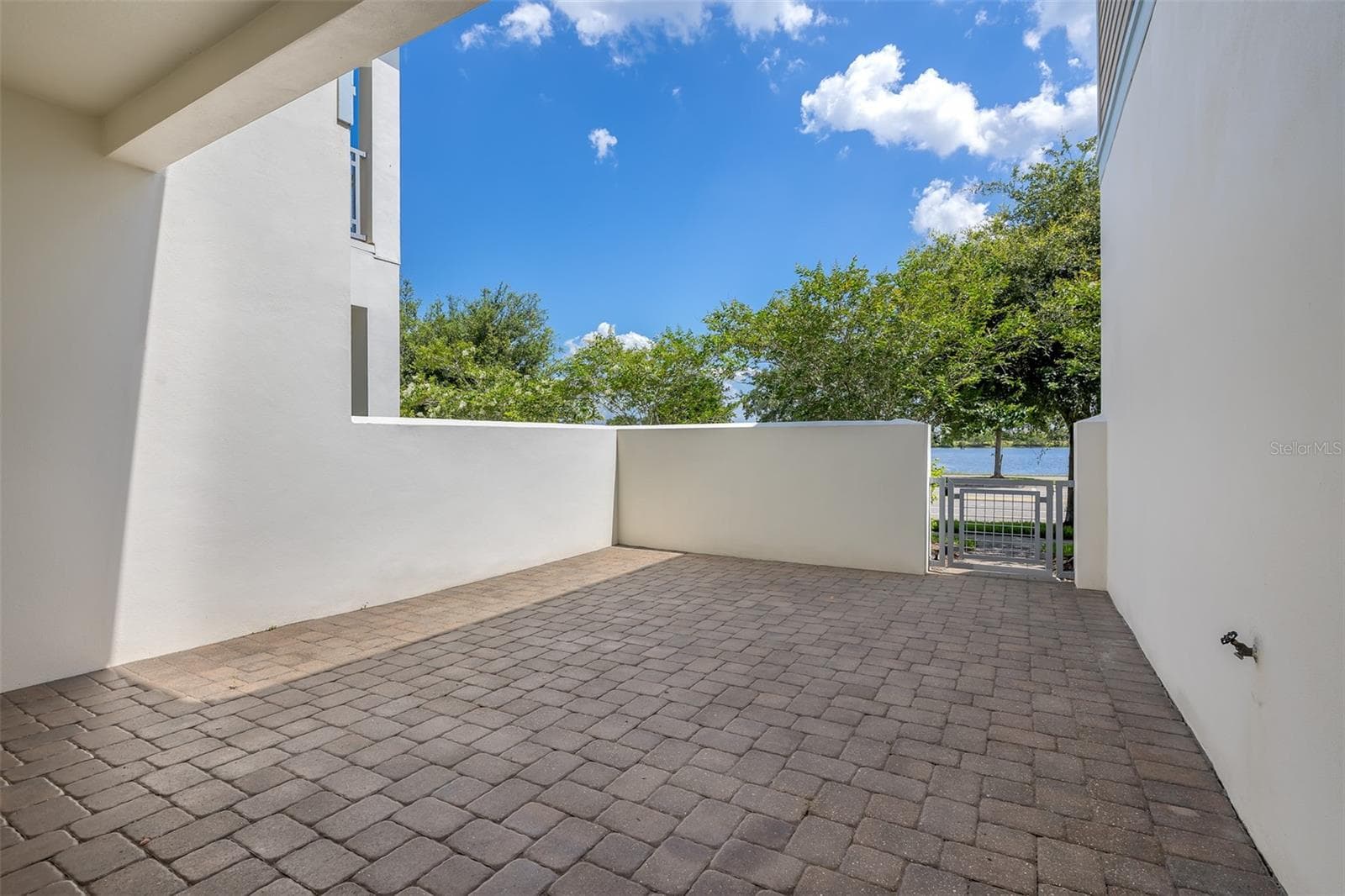 Townhouse at 7251 NEMOURS PKWY, ORLANDO, photo 21 of 36
