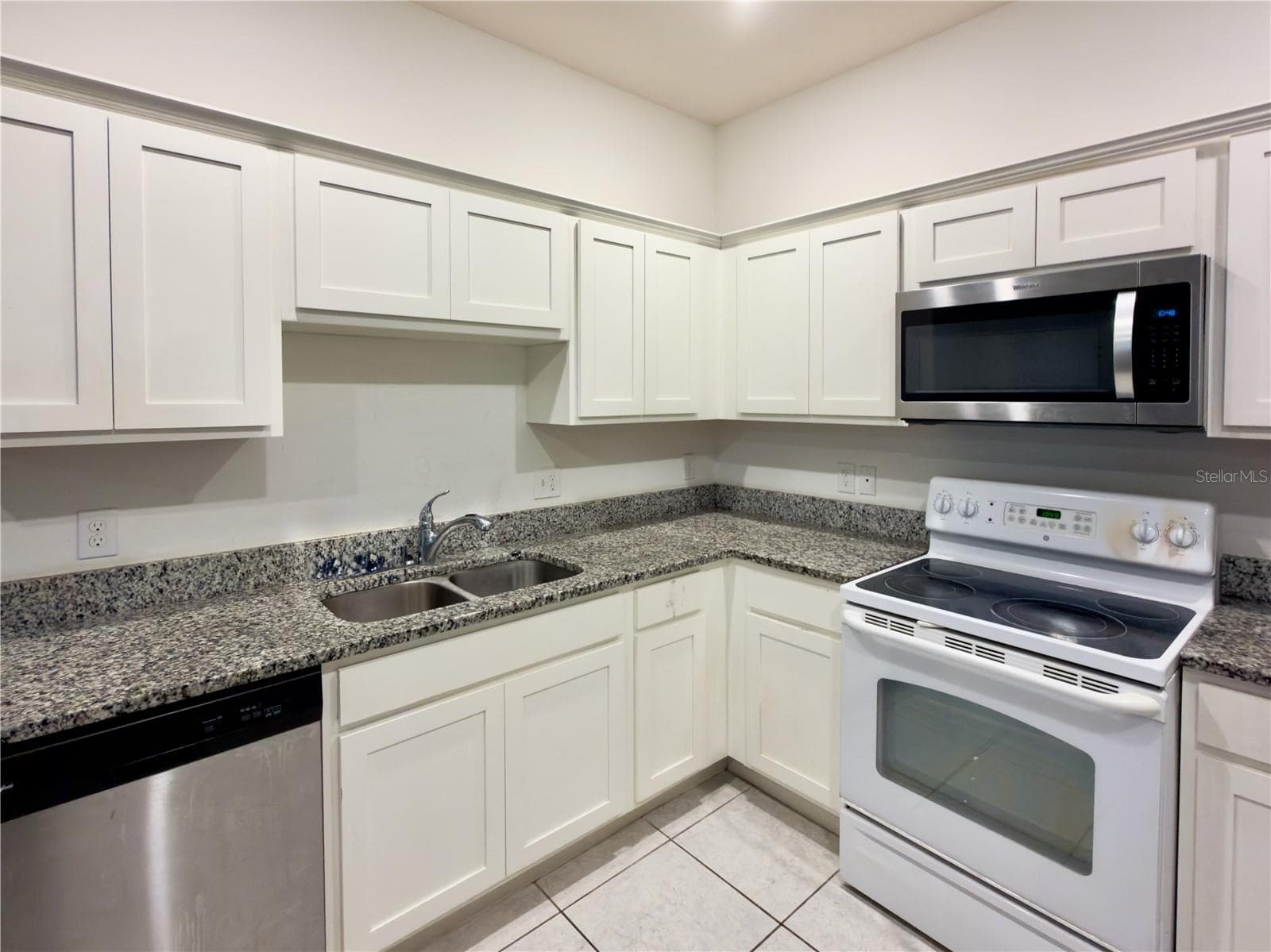 Townhouse at 3139 AZOLLA ST, ORLANDO, photo 5 of 16