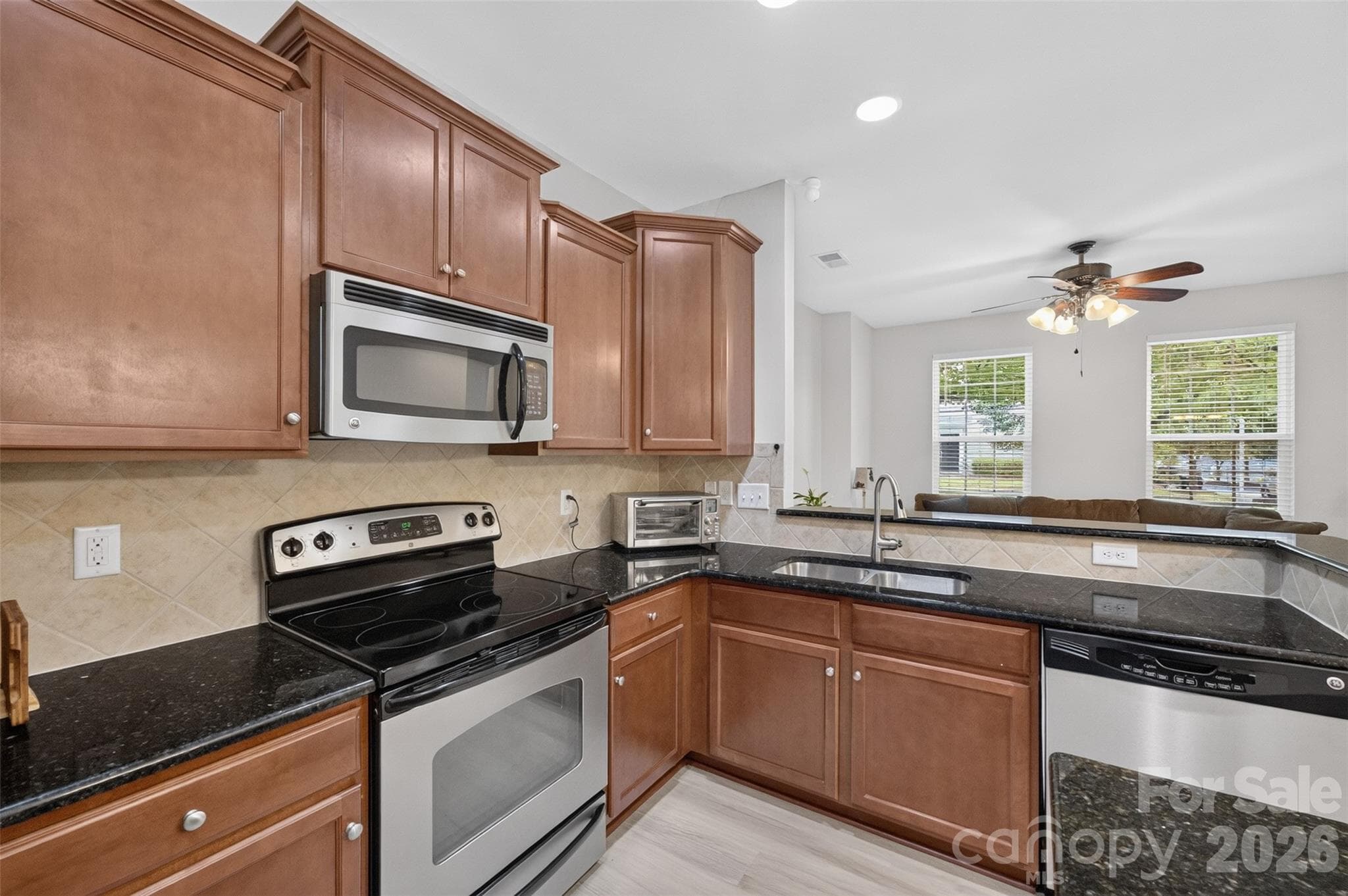 Townhouse at Cornelius, photo 9 of 41