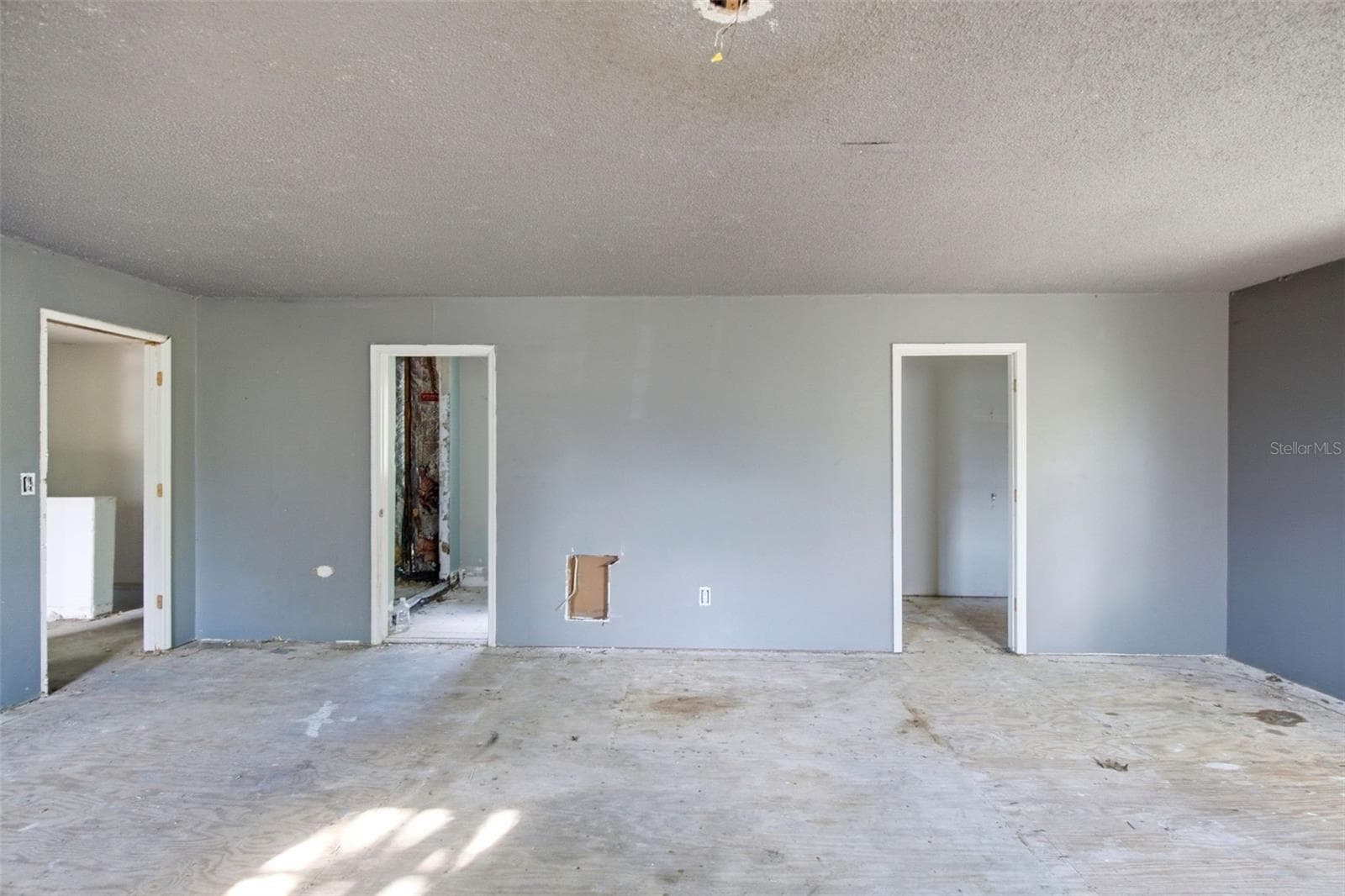 Single Family Residence at 2805 NE 24TH CT, OCALA, photo 16 of 34
