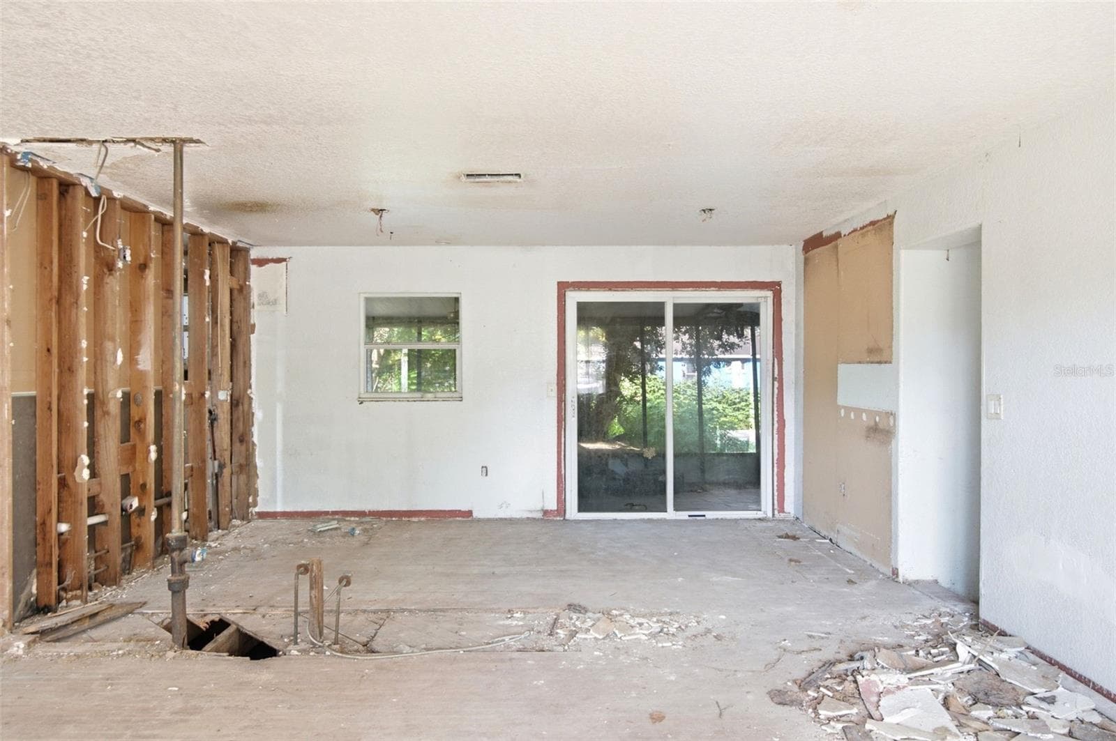 Single Family Residence at 2805 NE 24TH CT, OCALA, photo 19 of 34