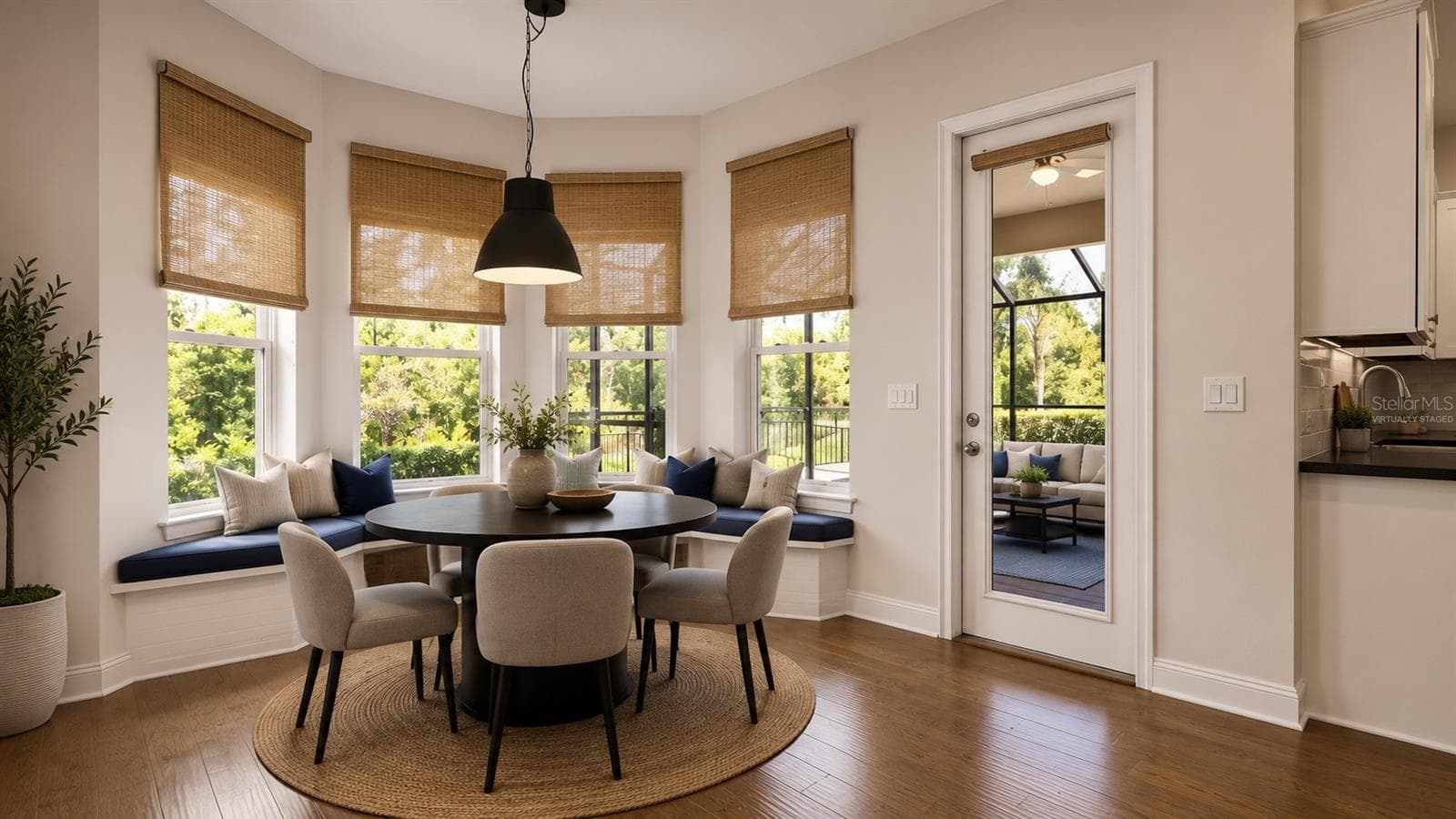 Virtually Staged - 8724 PEACHTREE PARK CT, WINDERMERE