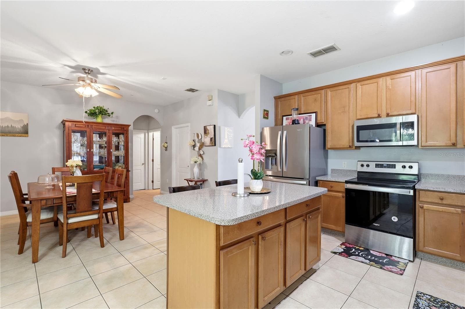Single Family Residence at 907 HACIENDA CIR, KISSIMMEE, photo 16 of 46