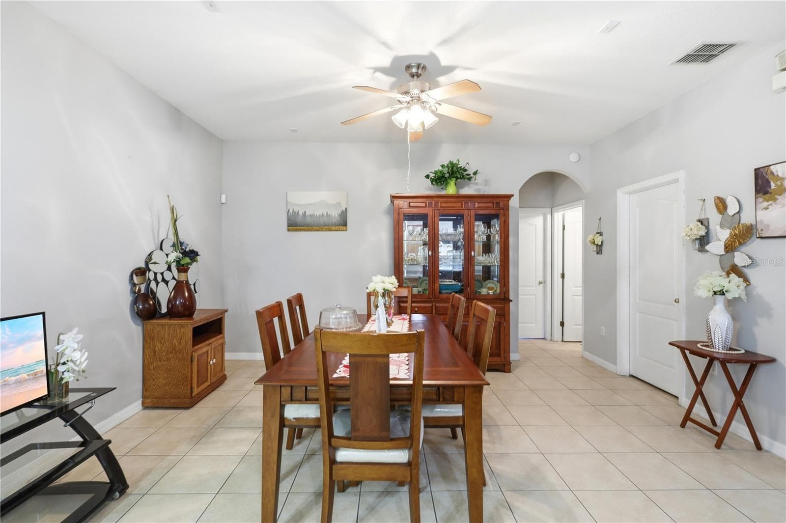 Single Family Residence at 907 HACIENDA CIR, KISSIMMEE, photo 19 of 46