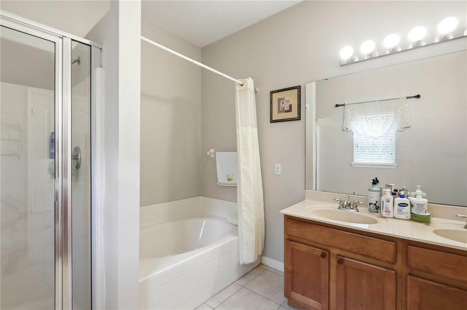 Single Family Residence at 907 HACIENDA CIR, KISSIMMEE, photo 26 of 46