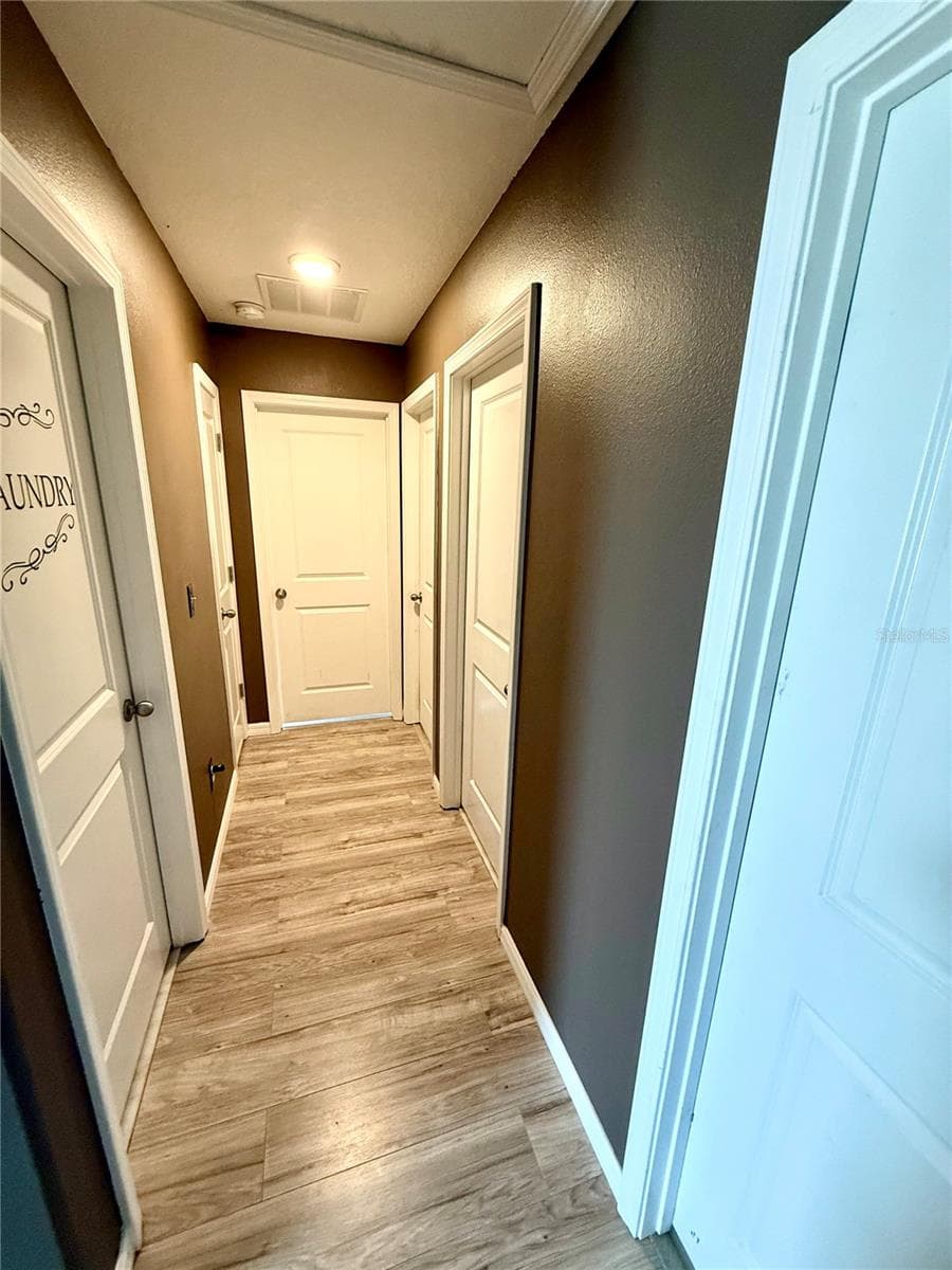 Single Family Residence at 14832 CRESCENT ROCK DR, WIMAUMA, photo 15 of 37