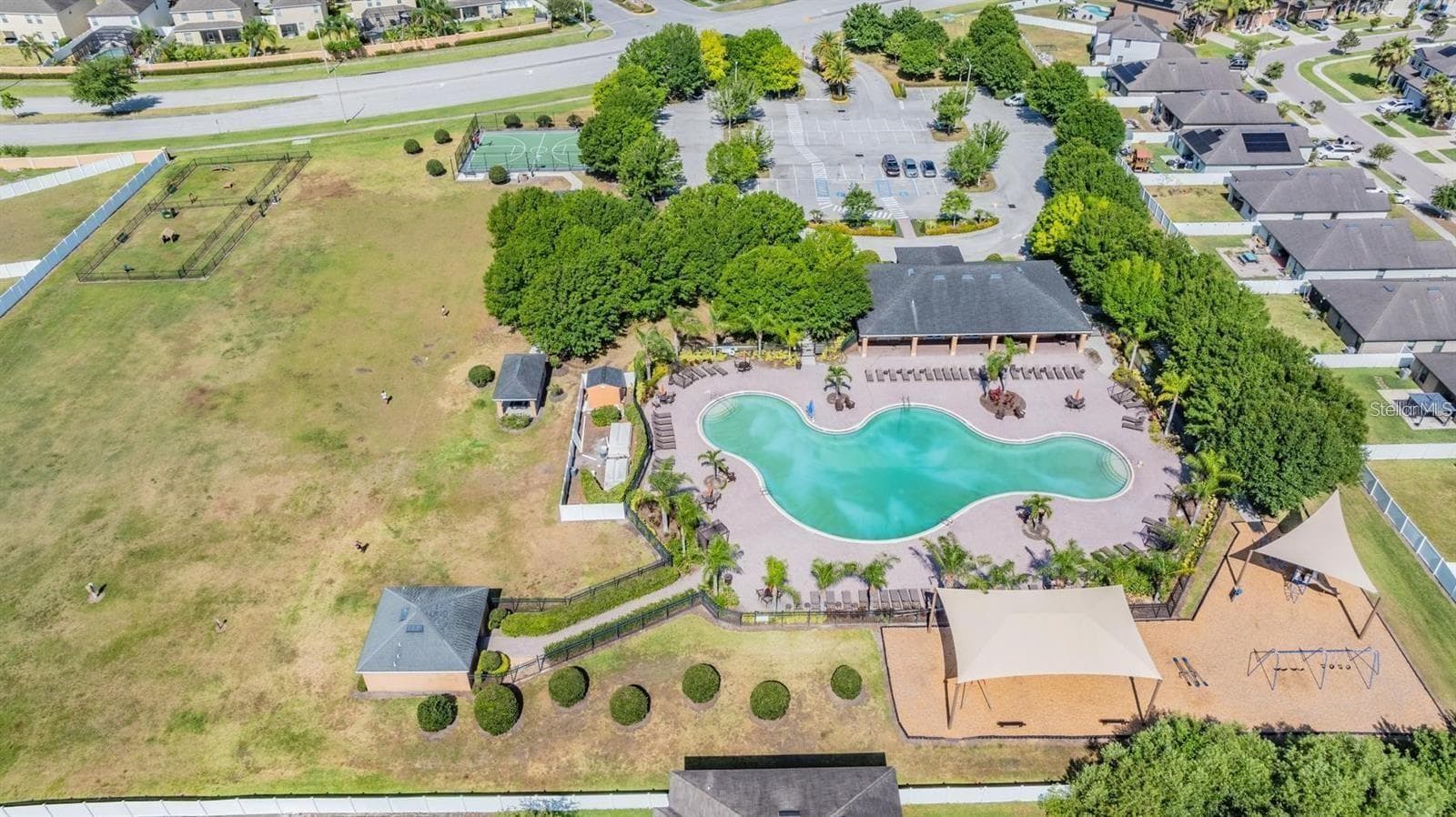 Single Family Residence at 14832 CRESCENT ROCK DR, WIMAUMA, photo 26 of 37