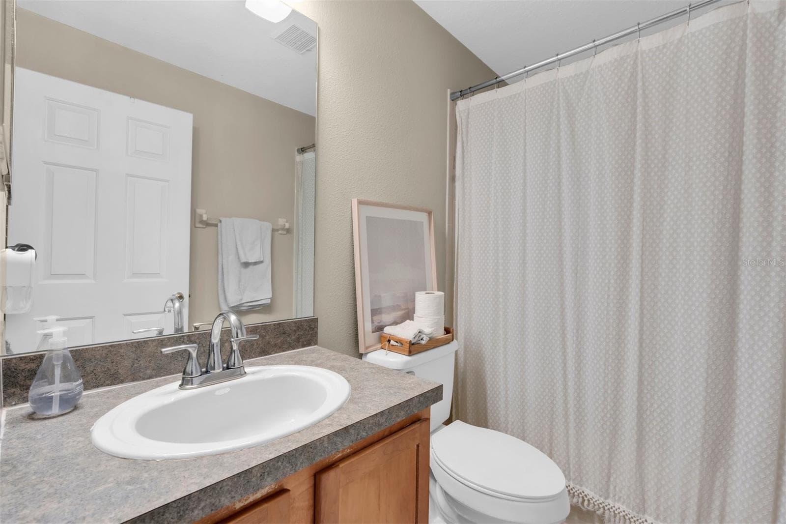Townhouse at 9548 CHARLESBERG DRIVE, TAMPA, photo 20 of 30