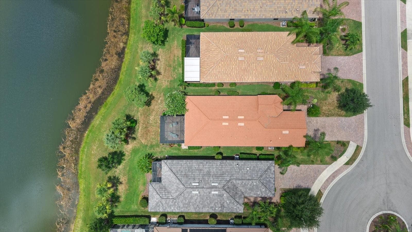 Single Family Residence at 17011 HAMPTON FALLS TER, LAKEWOOD RANCH, photo 32 of 55