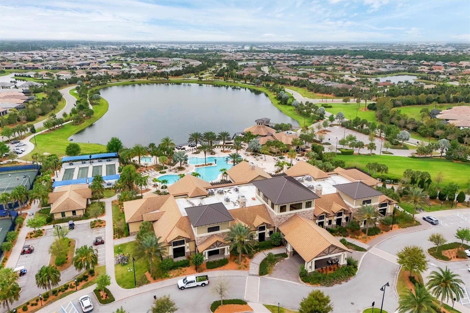 Single Family Residence at 17011 HAMPTON FALLS TER, LAKEWOOD RANCH, photo 40 of 55