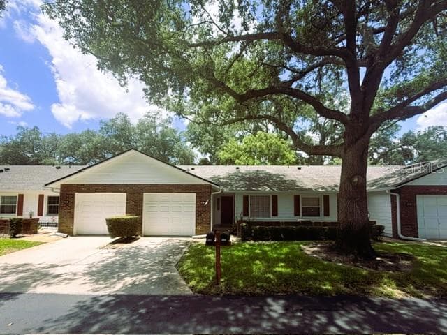 Condominium at 5184 LAZY OAKS DR, WINTER PARK, photo 2 of 31