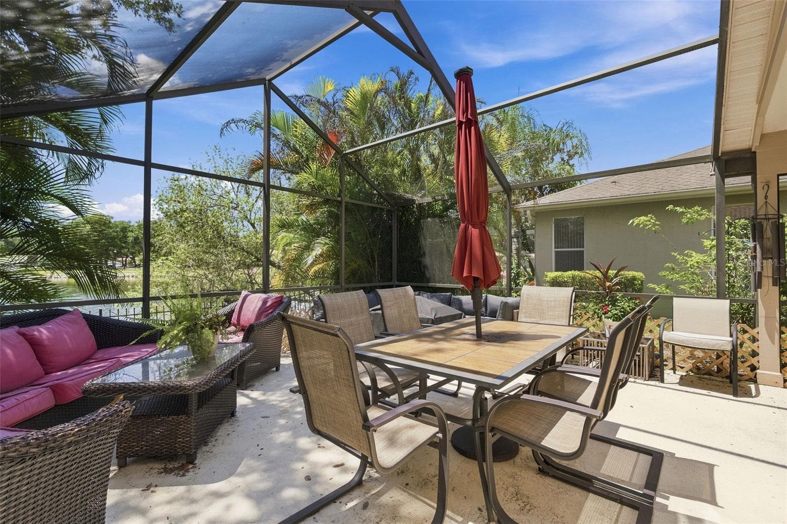Single Family Residence at 1469 RIVERDALE DR, OLDSMAR, photo 46 of 60