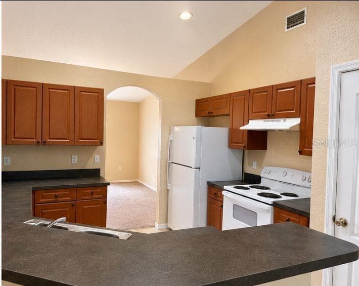 Single Family Residence at 333 GARDENIA CT, POINCIANA, photo 17 of 21