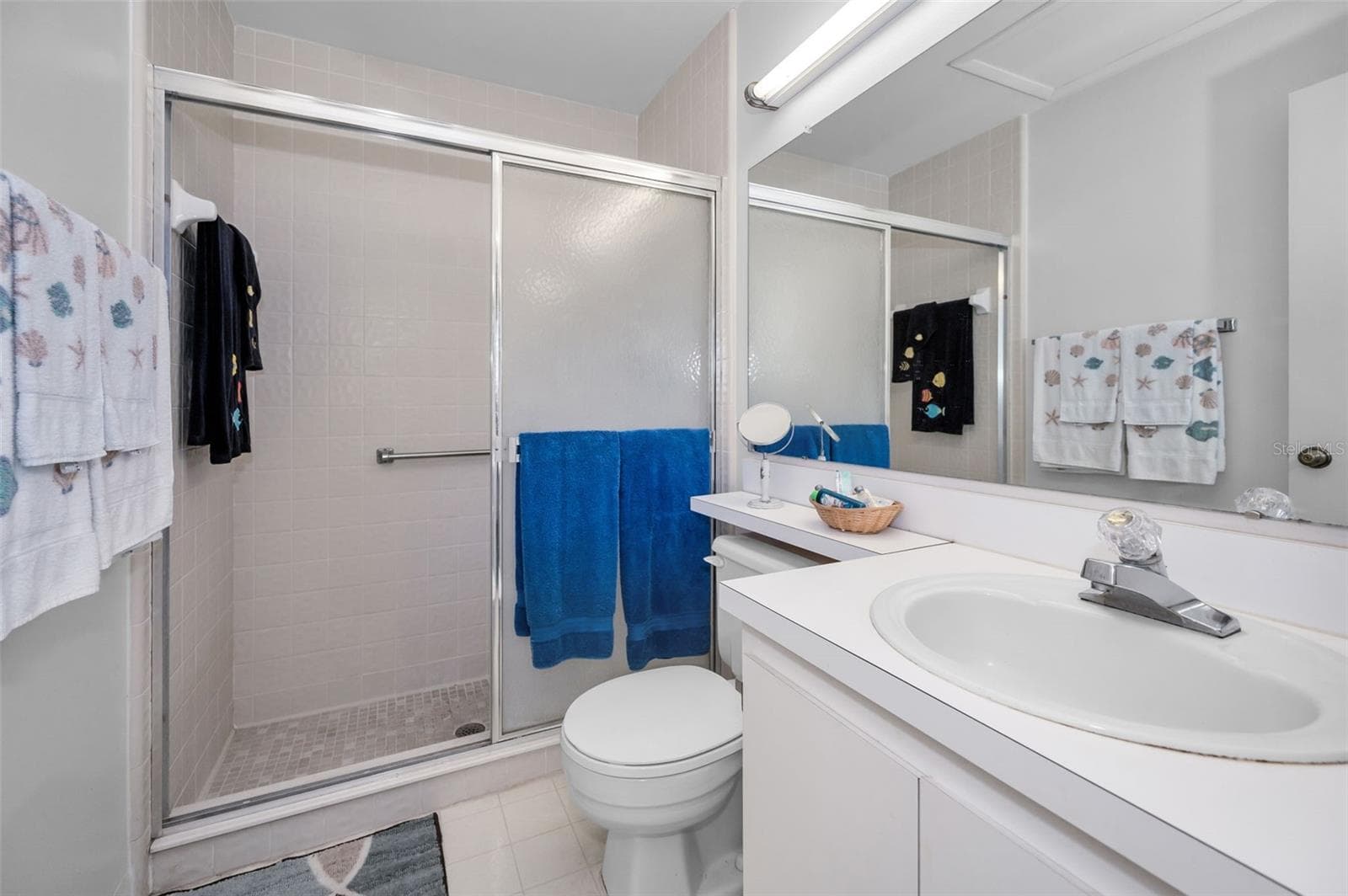 Primary Bathroom - 1333 SHADY PINE WAY #F, TARPON SPRINGS