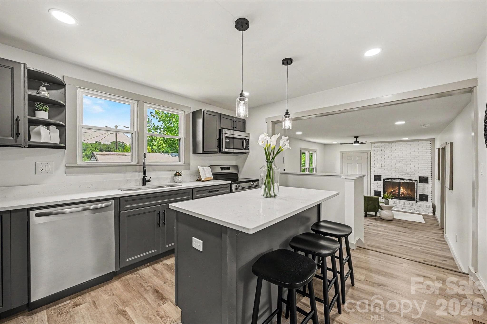 Kitchen - 104 E Hartford Avenue, Bessemer City
