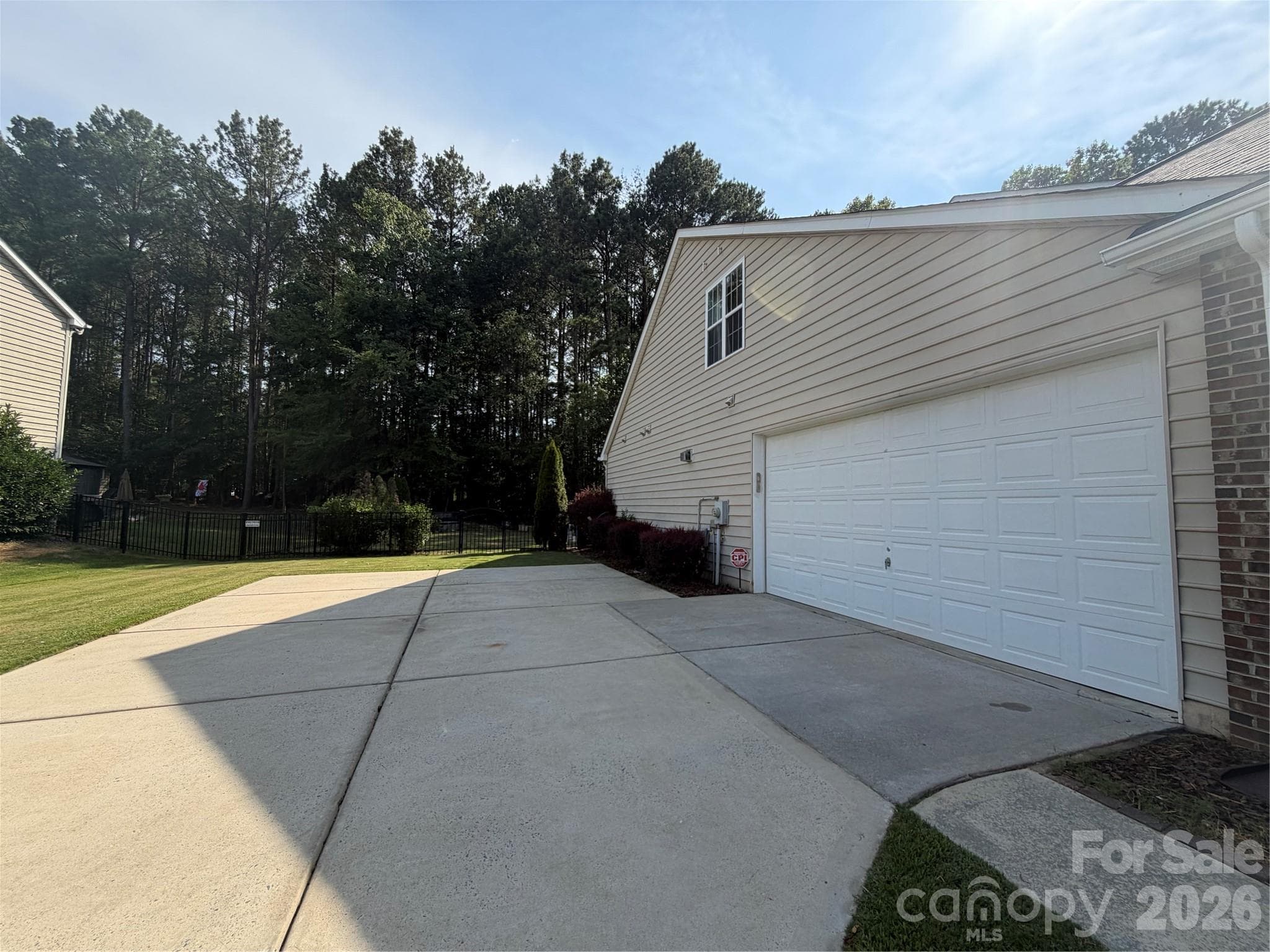 Single Family Residence at Waxhaw, photo 4 of 31
