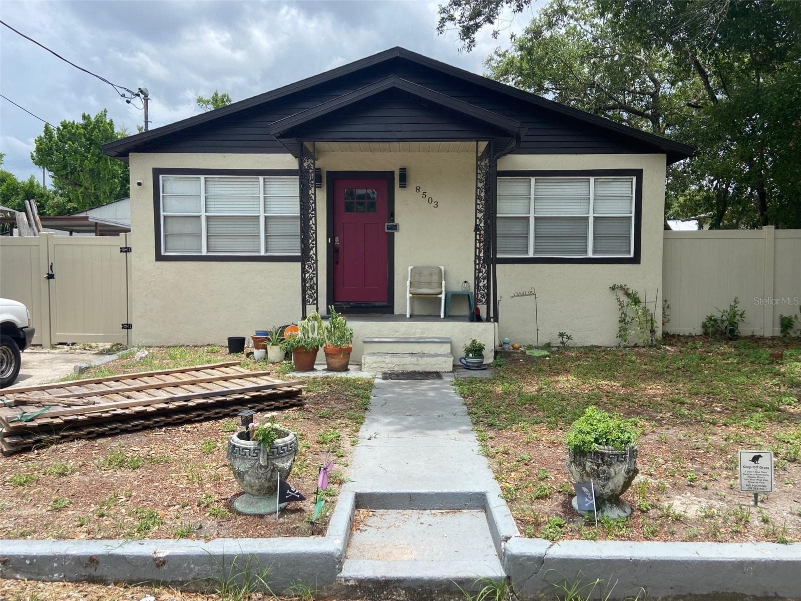 Single Family Residence at 8503 N 11TH ST, TAMPA, photo 2 of 25