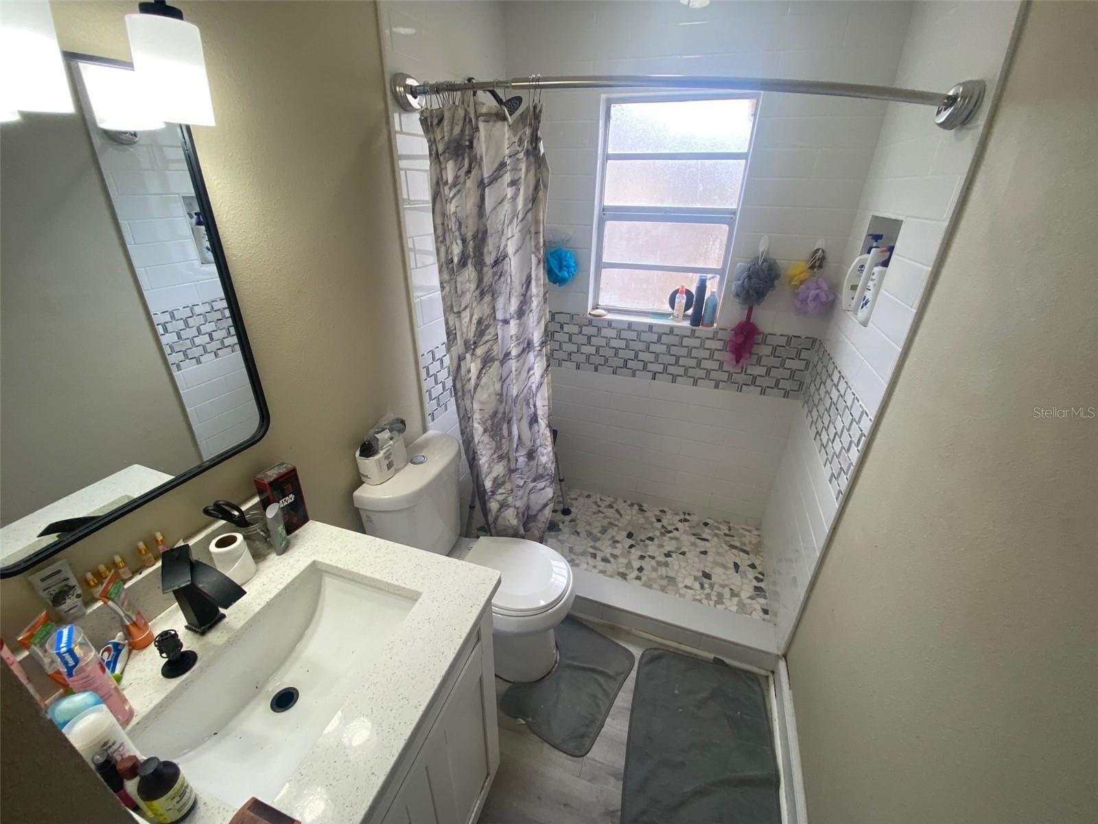 Primary Full Bath - 8503 N 11TH ST, TAMPA