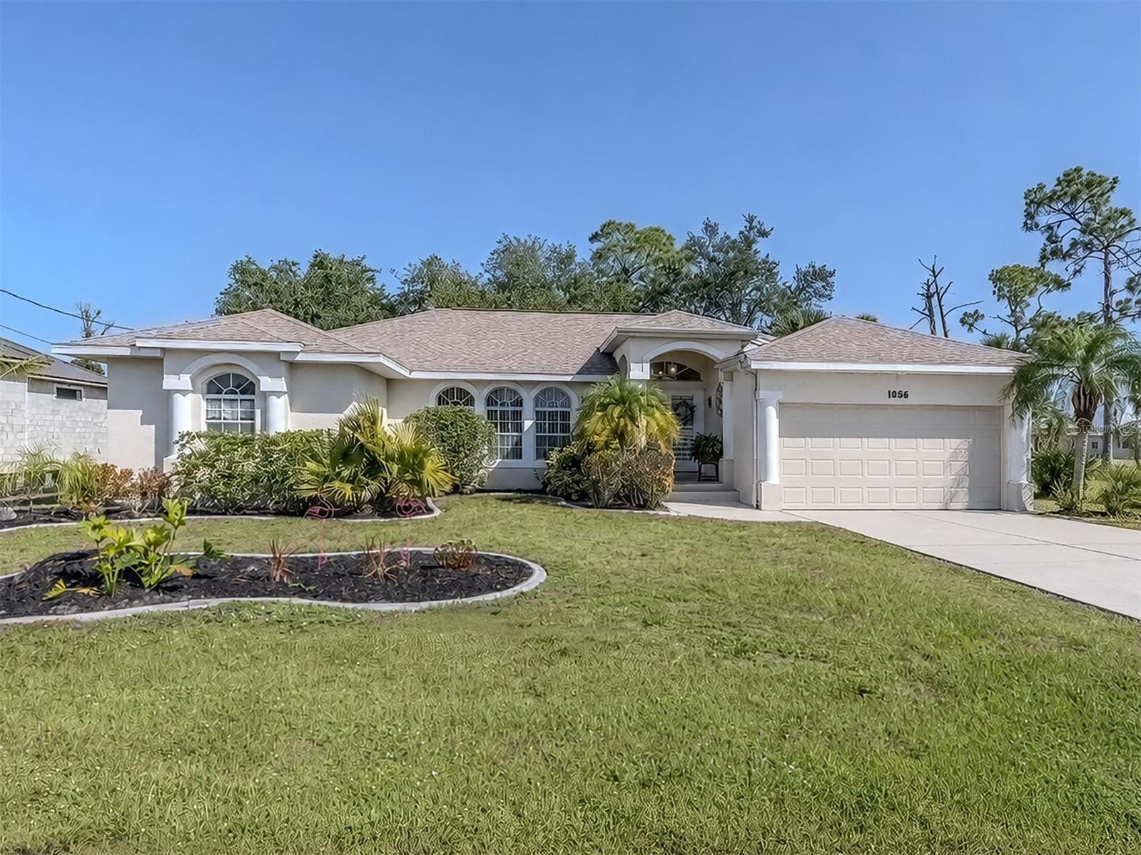 1056 ROTONDA CIR