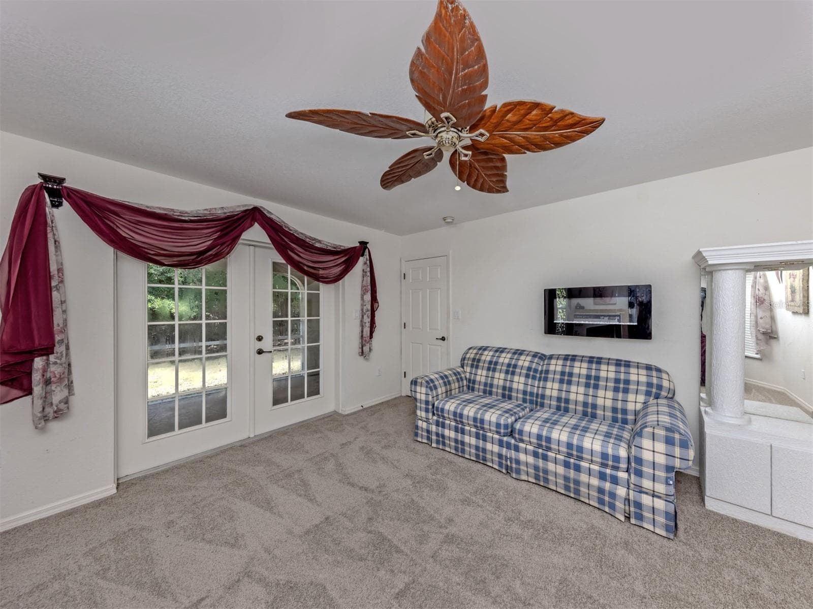 Single Family Residence at 1056 ROTONDA CIR, ROTONDA WEST, photo 14 of 35