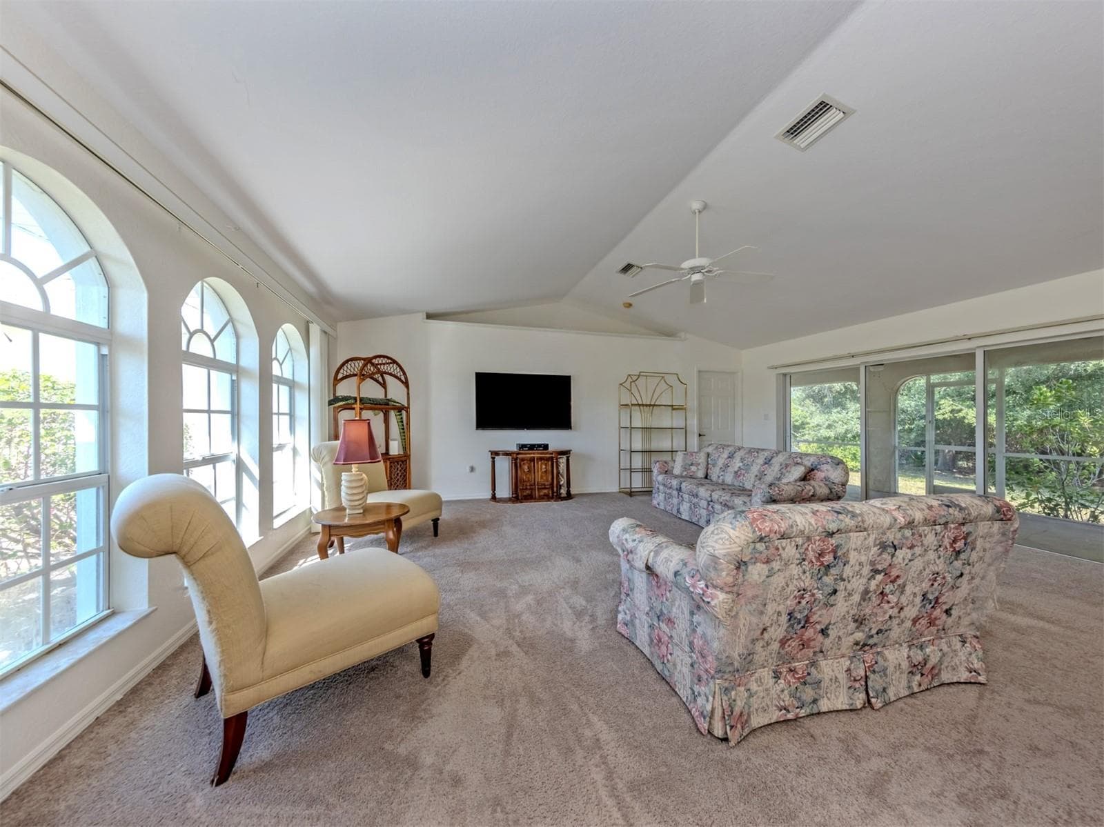 Single Family Residence at 1056 ROTONDA CIR, ROTONDA WEST, photo 20 of 35