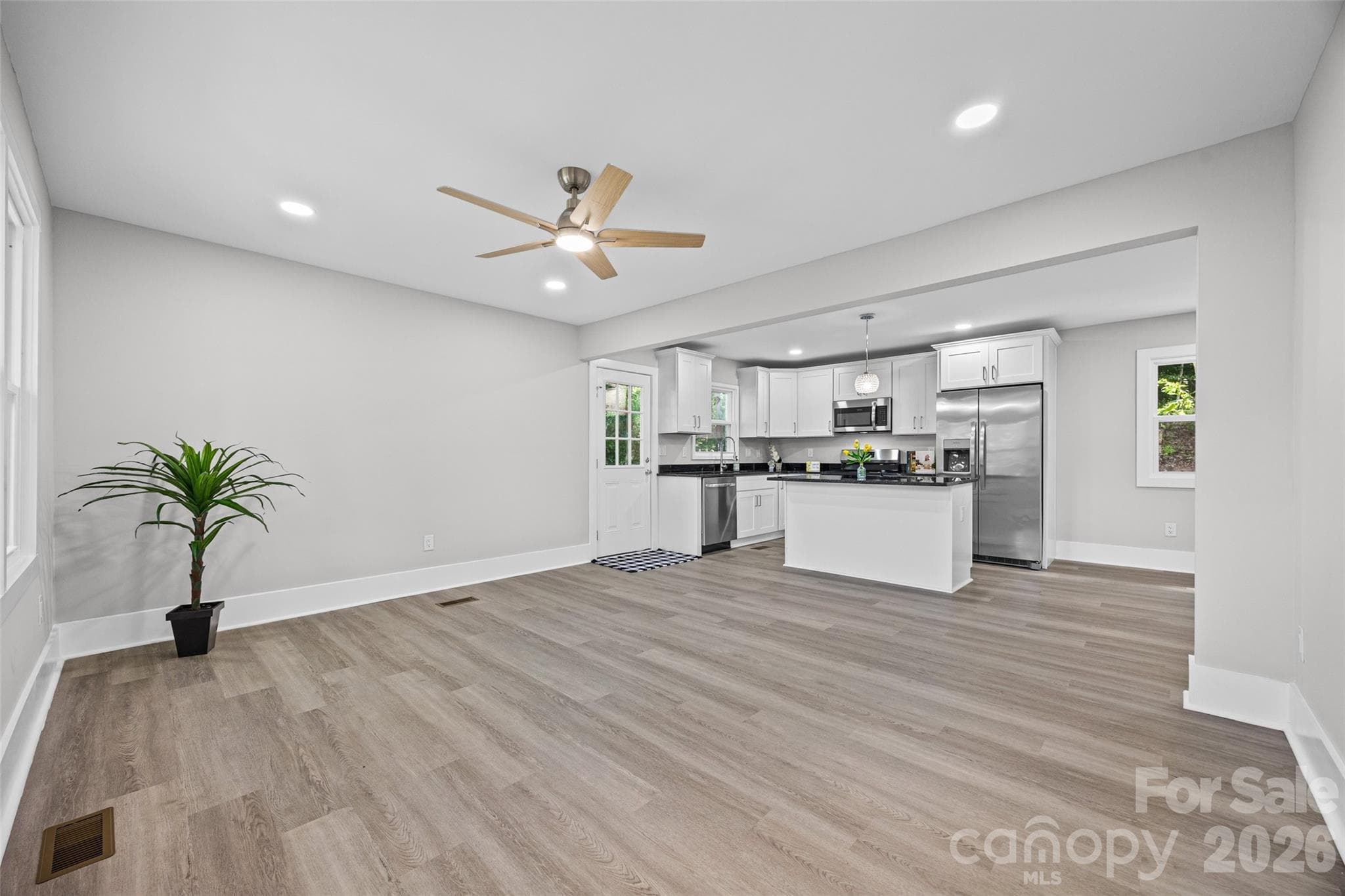 Single Family Residence at 1812 Riveria Drive, Shelby, photo 7 of 31