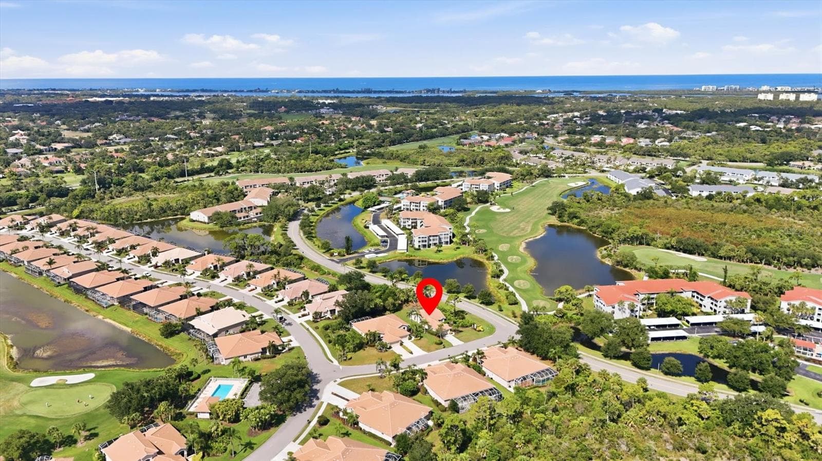 Single Family Residence at 9402 FOREST HILLS CIR, SARASOTA, photo 6 of 77