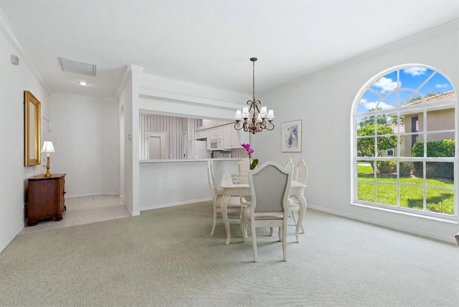 Single Family Residence at 9402 FOREST HILLS CIR, SARASOTA, photo 17 of 77