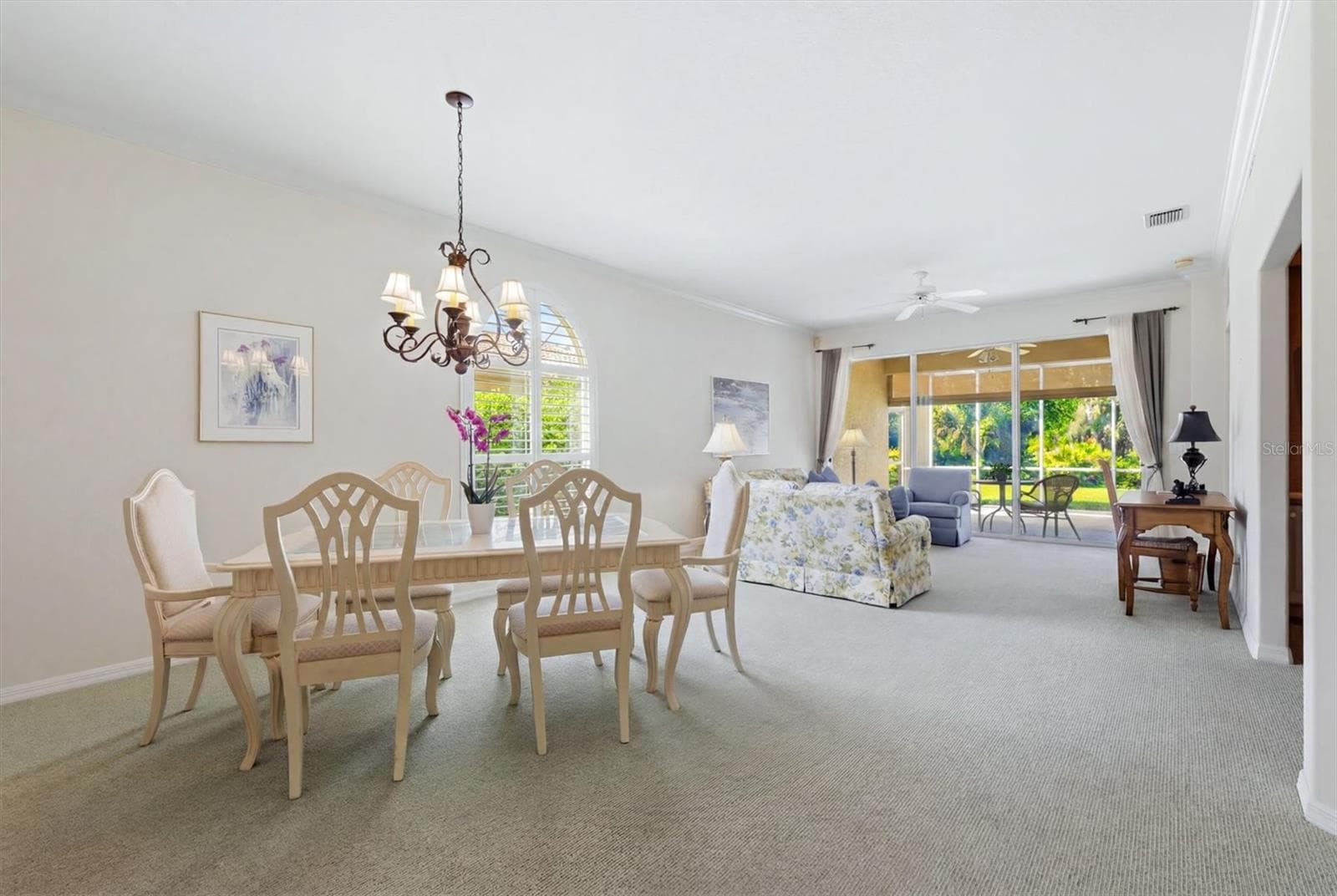 Single Family Residence at 9402 FOREST HILLS CIR, SARASOTA, photo 19 of 77