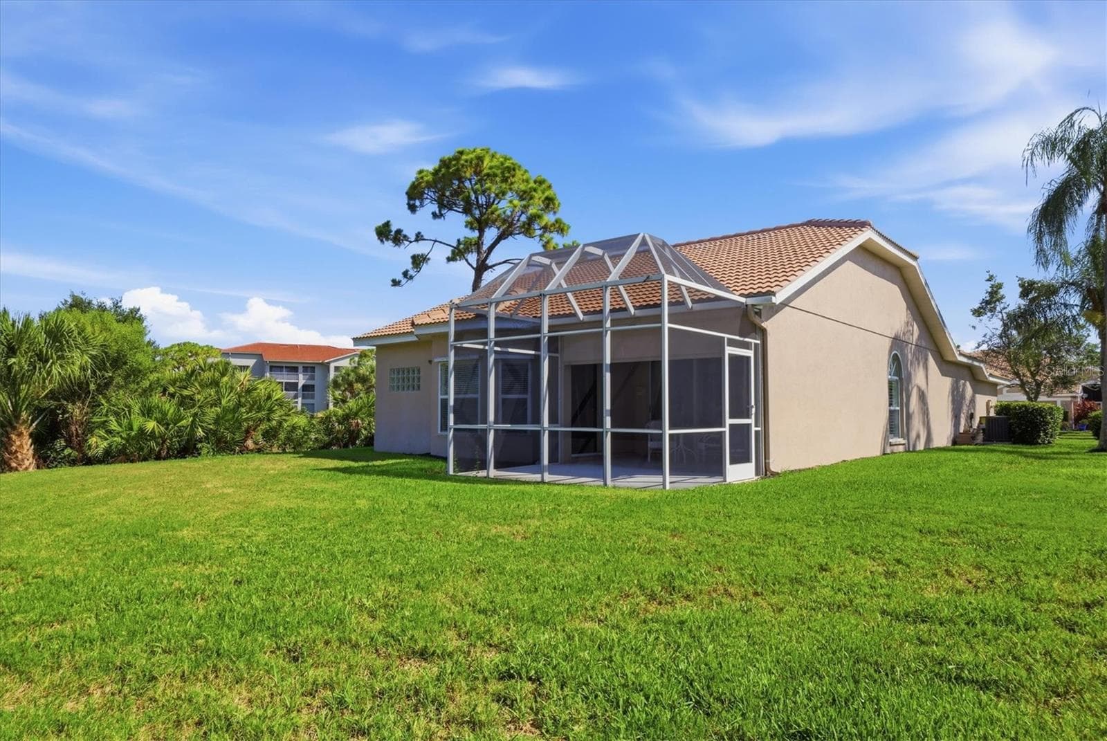 Single Family Residence at 9402 FOREST HILLS CIR, SARASOTA, photo 42 of 77