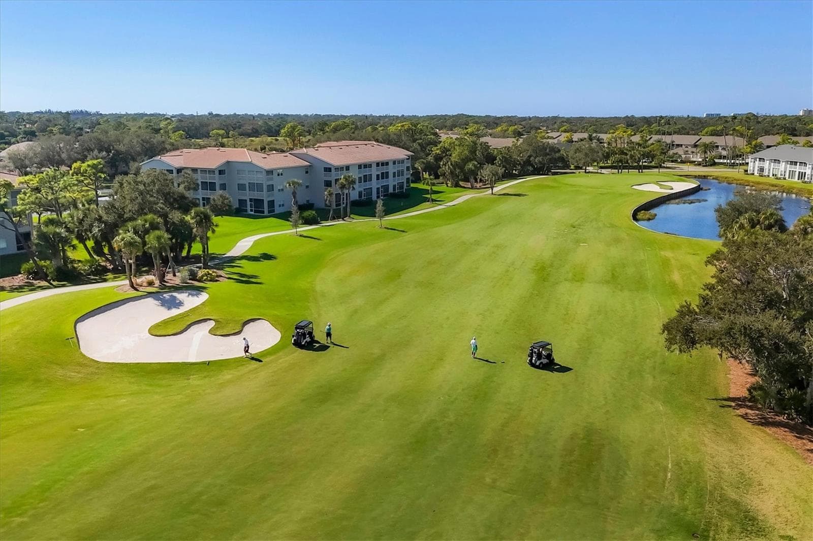 Single Family Residence at 9402 FOREST HILLS CIR, SARASOTA, photo 68 of 77
