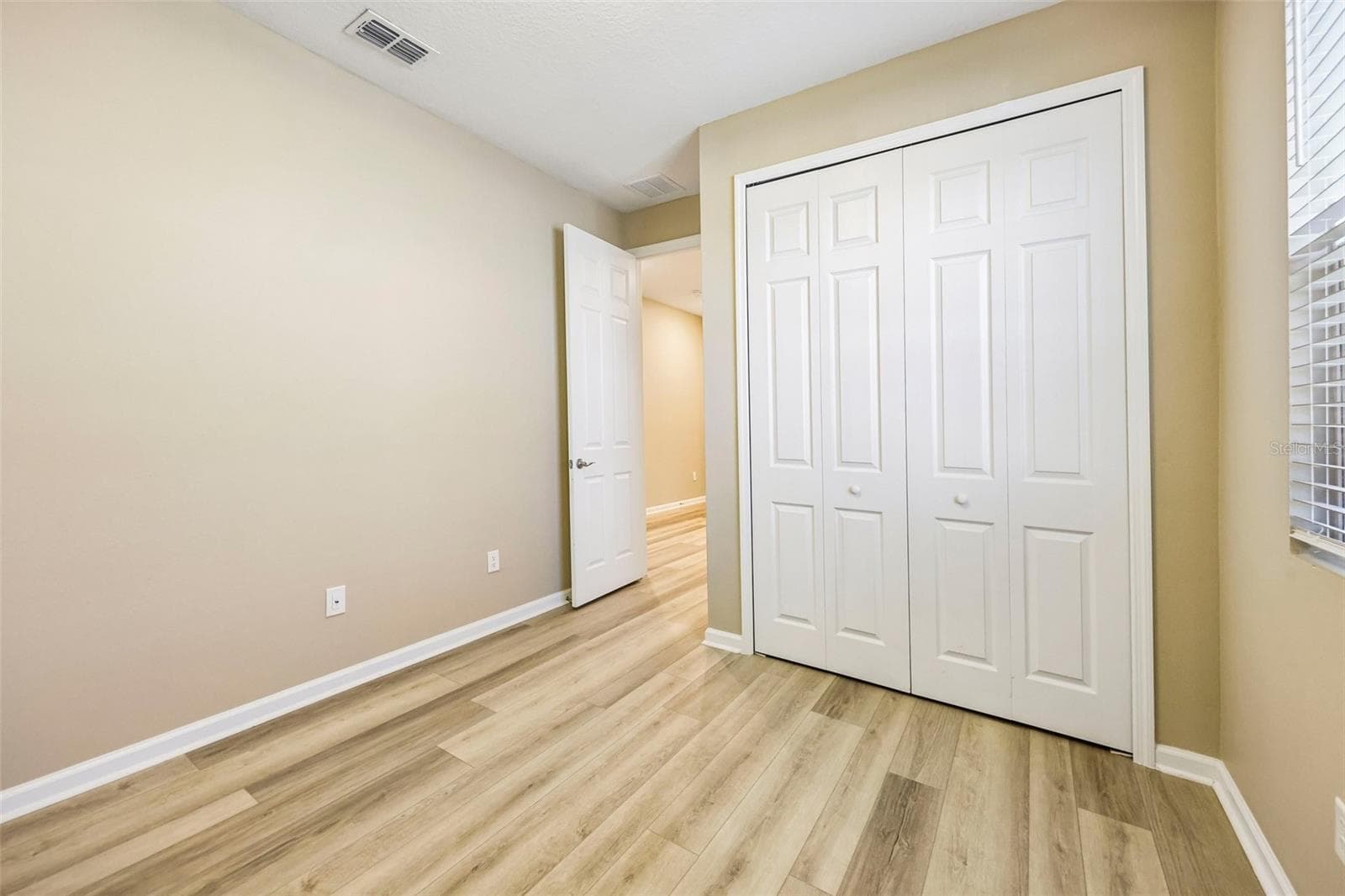 Single Family Residence at 31719 BROADWATER AVE, LEESBURG, photo 18 of 41