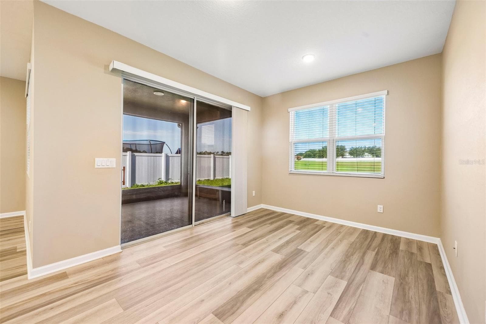 Single Family Residence at 31719 BROADWATER AVE, LEESBURG, photo 30 of 41