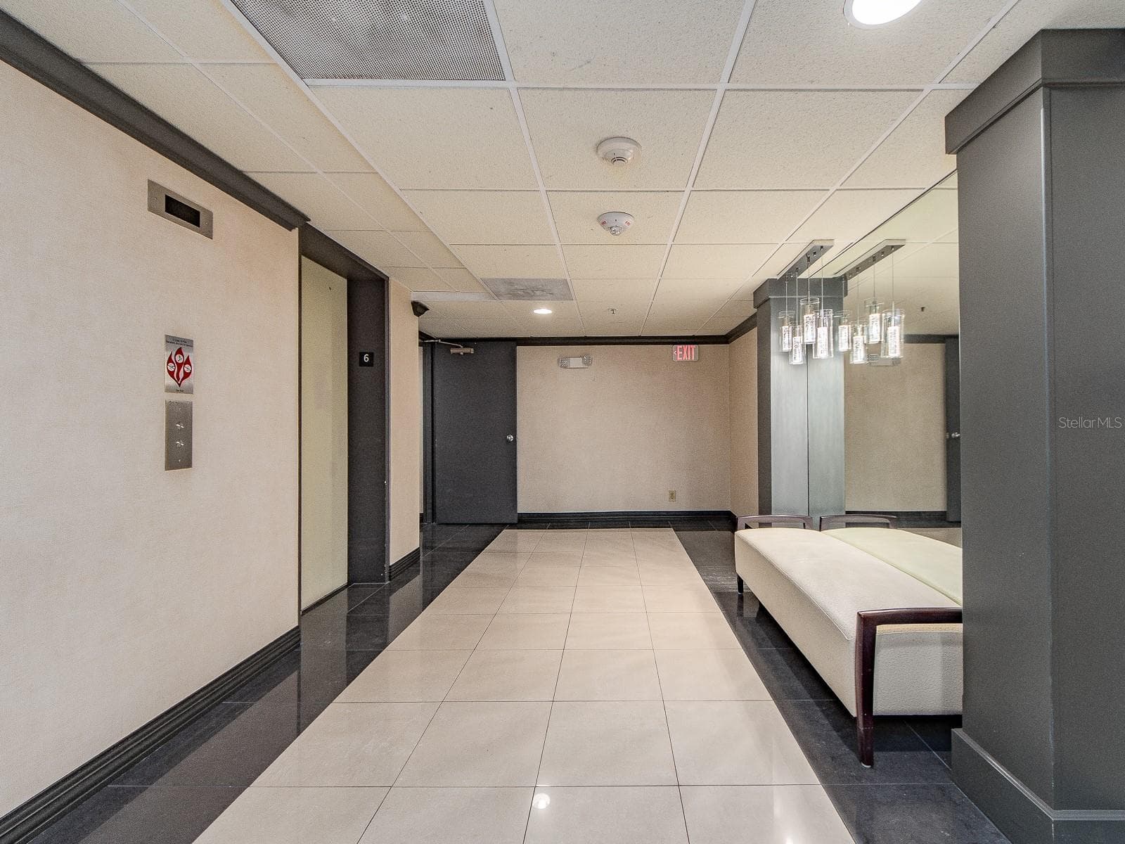 Looby 6th floor. - 1480 GULF BLVD #612, CLEARWATER BEACH